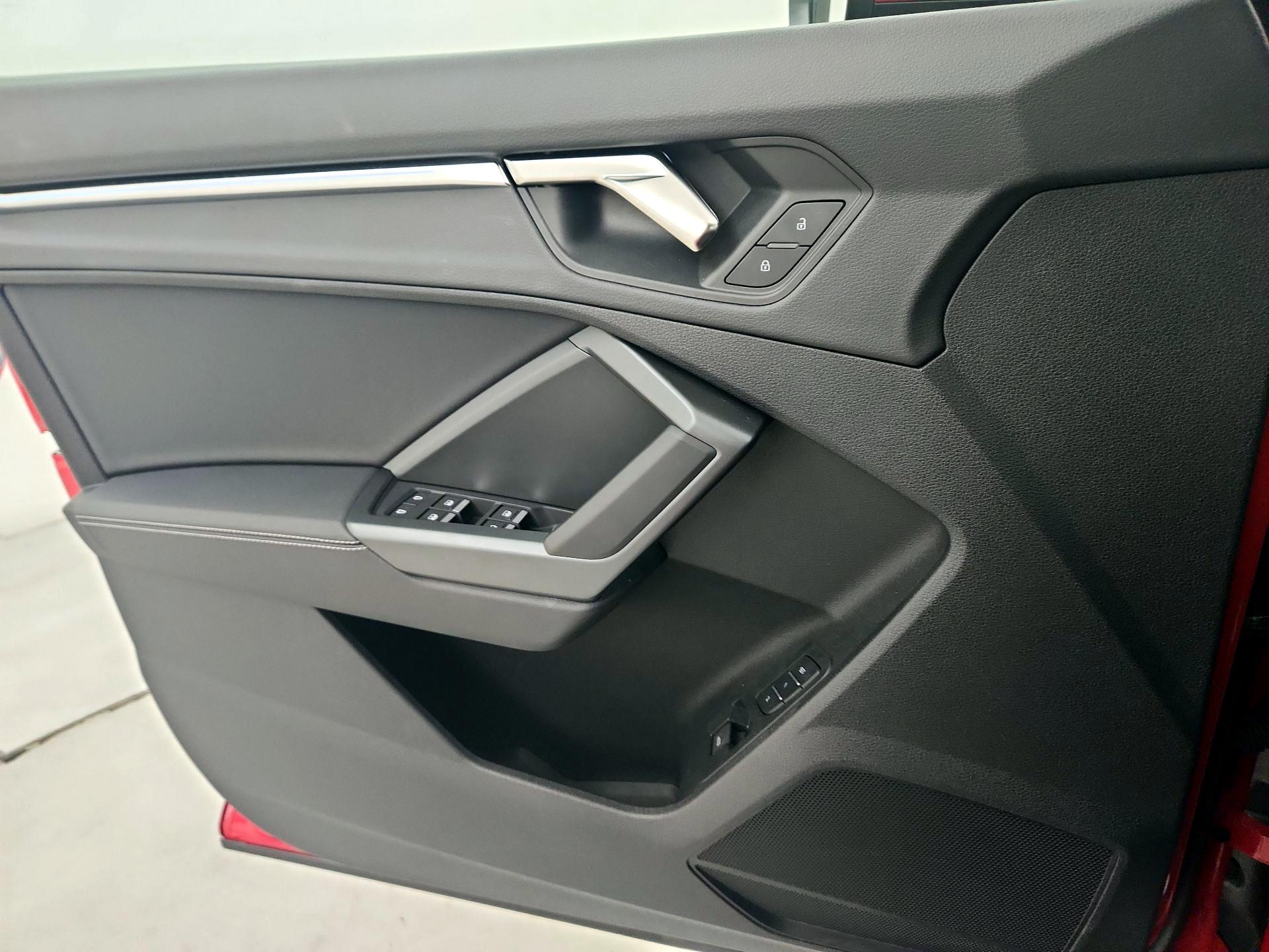 Thumbnail: 2024 Audi Q3 - 12