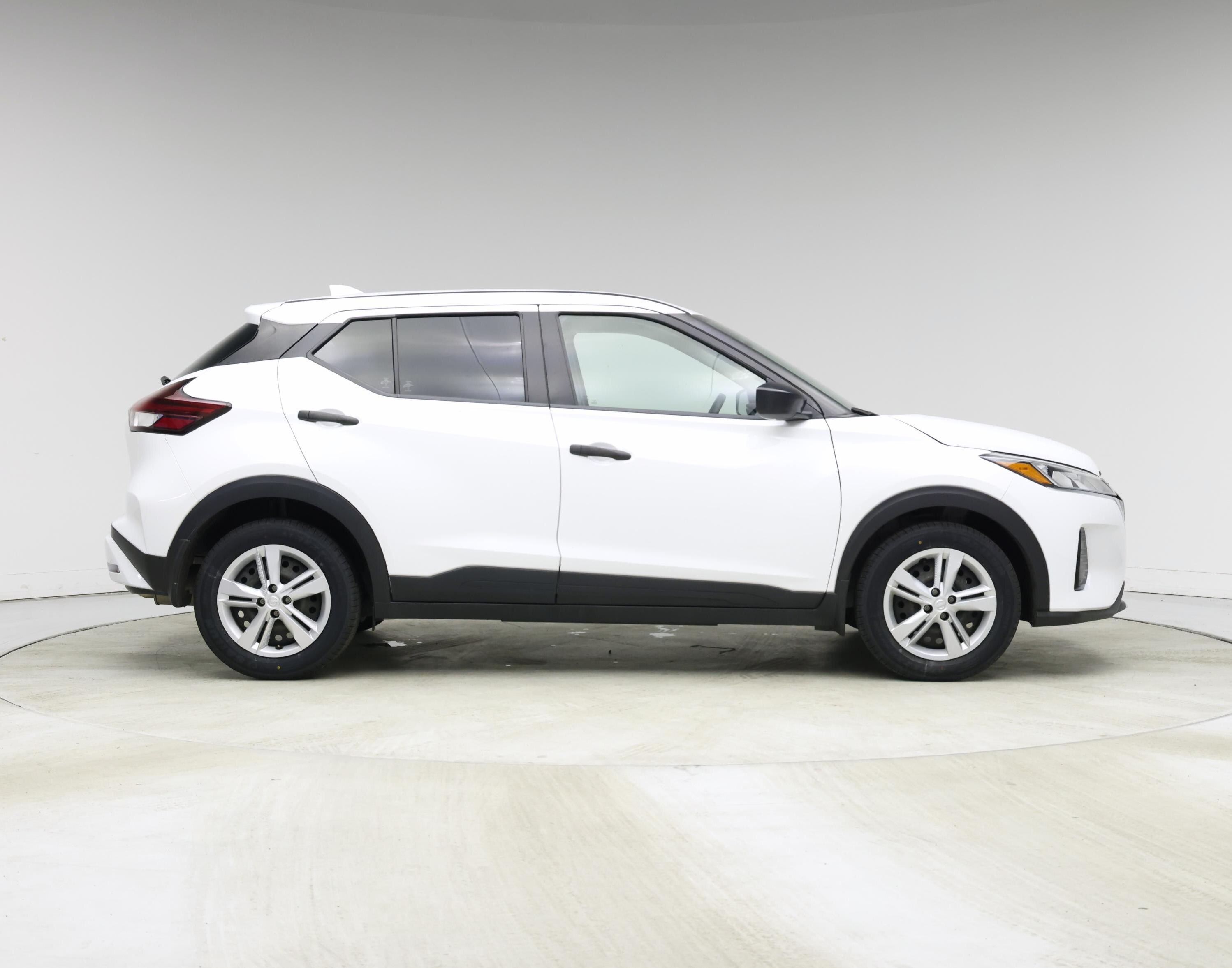Thumbnail: 2024 Nissan Kicks - 7
