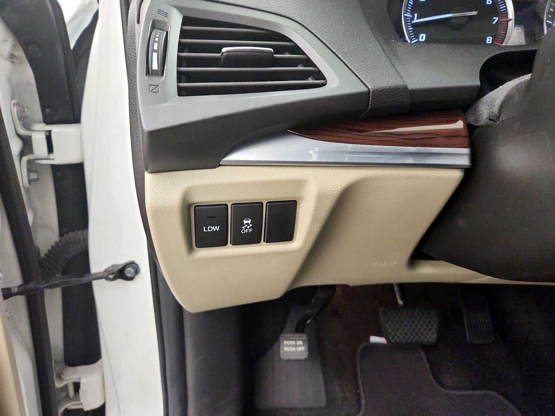 Thumbnail: 2015 Acura MDX - 13