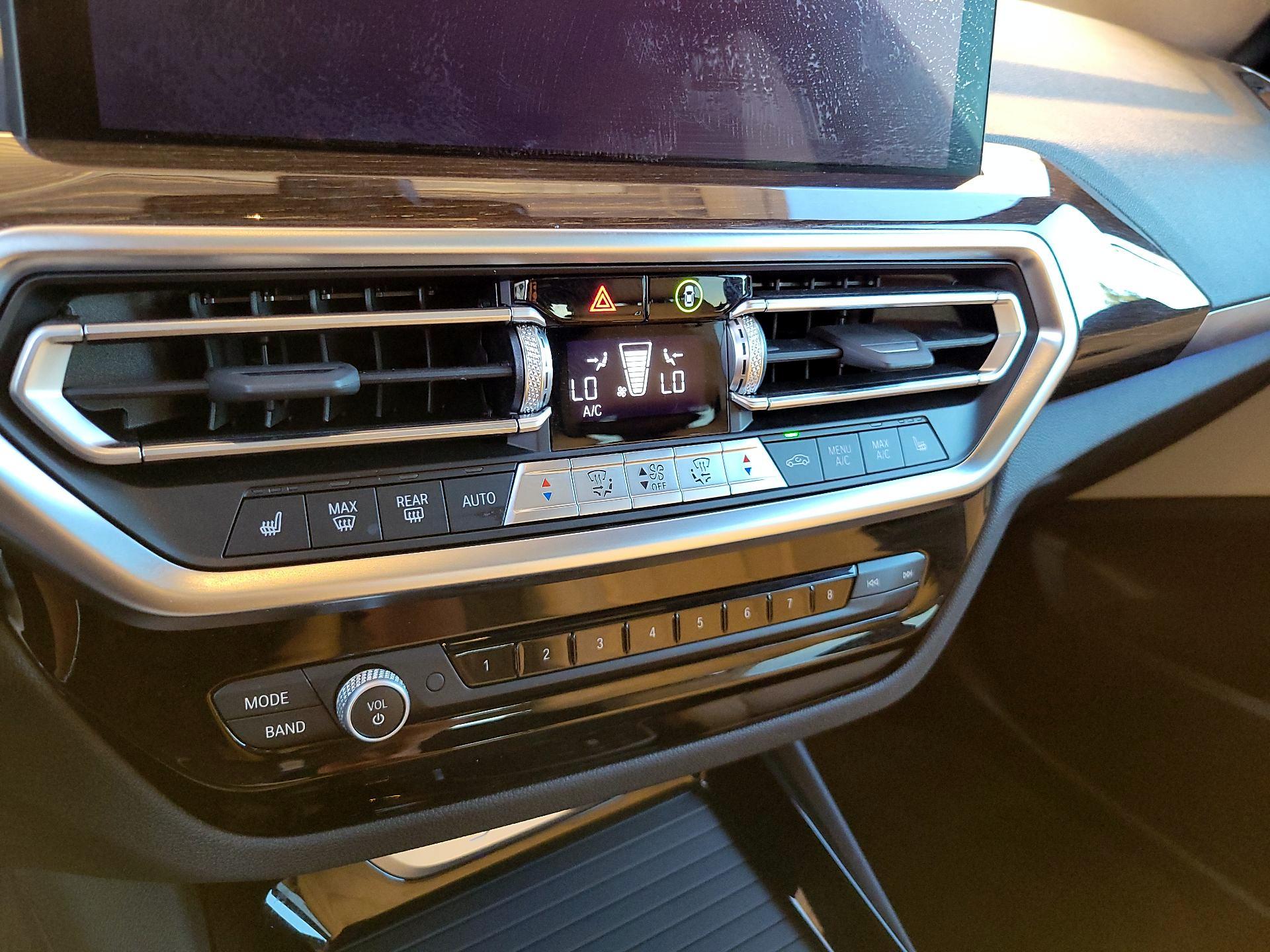 Thumbnail: 2023 BMW X3 - 15