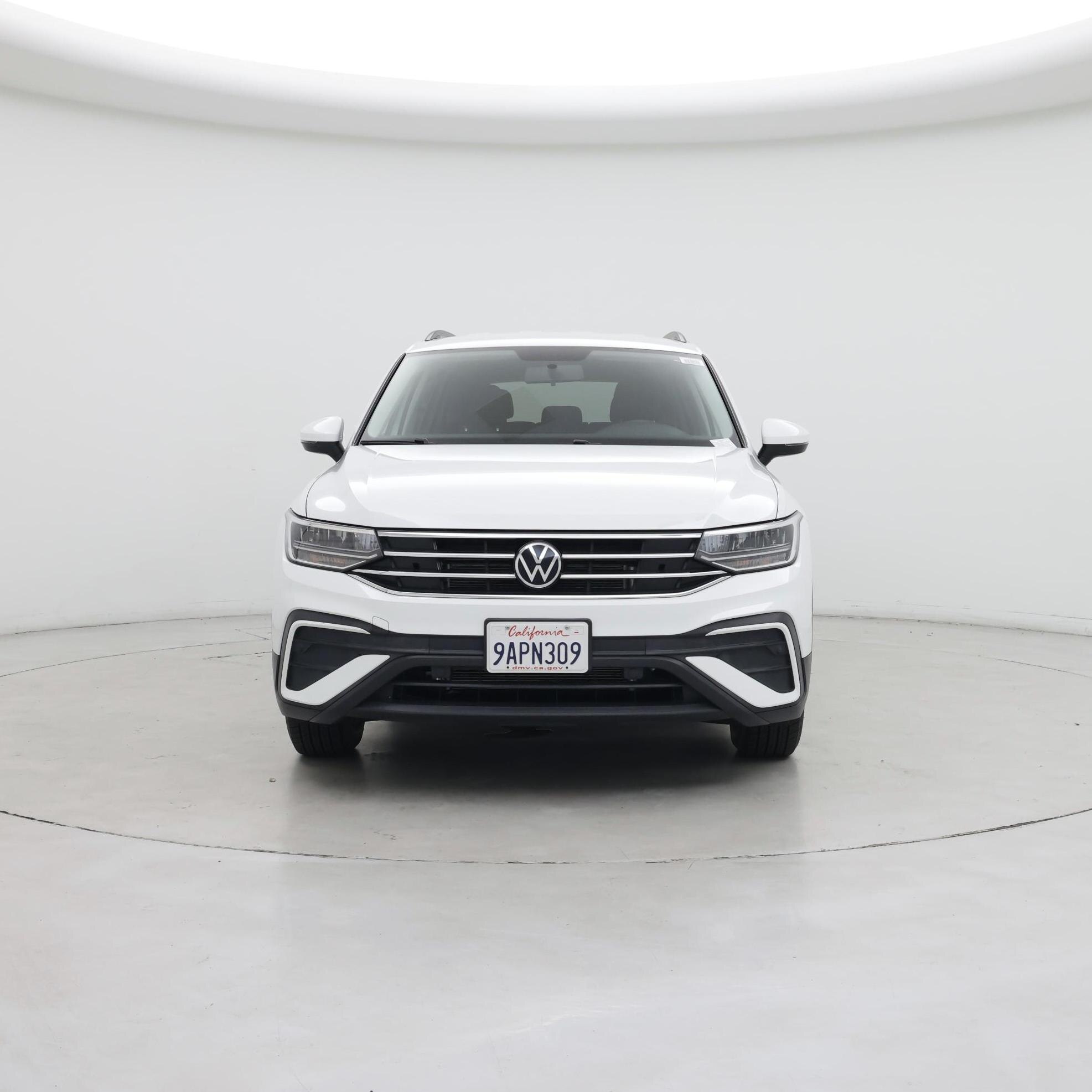 Thumbnail: 2022 Volkswagen Tiguan - 5