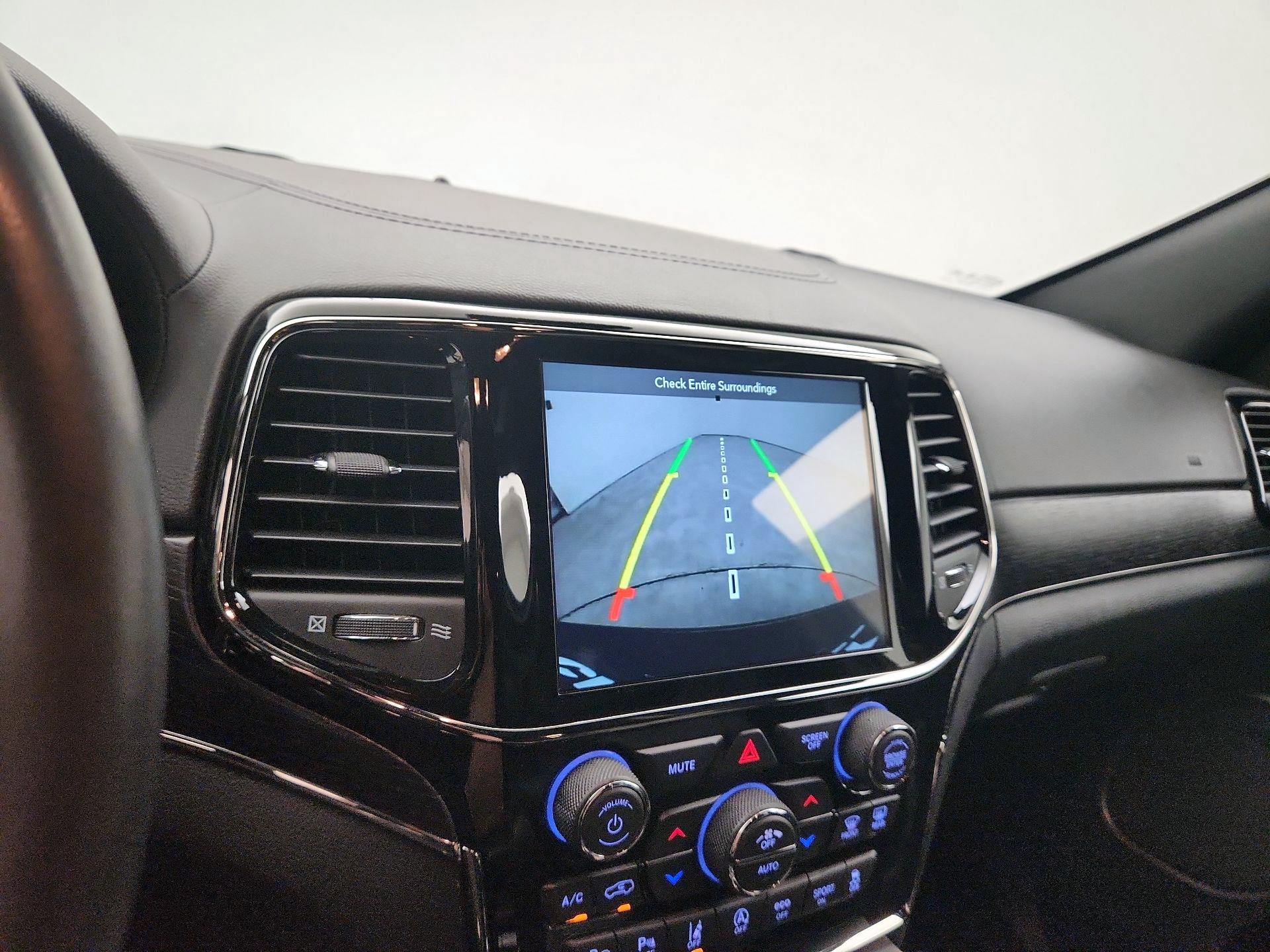 Thumbnail: 2019 Jeep Grand Cherokee - 14