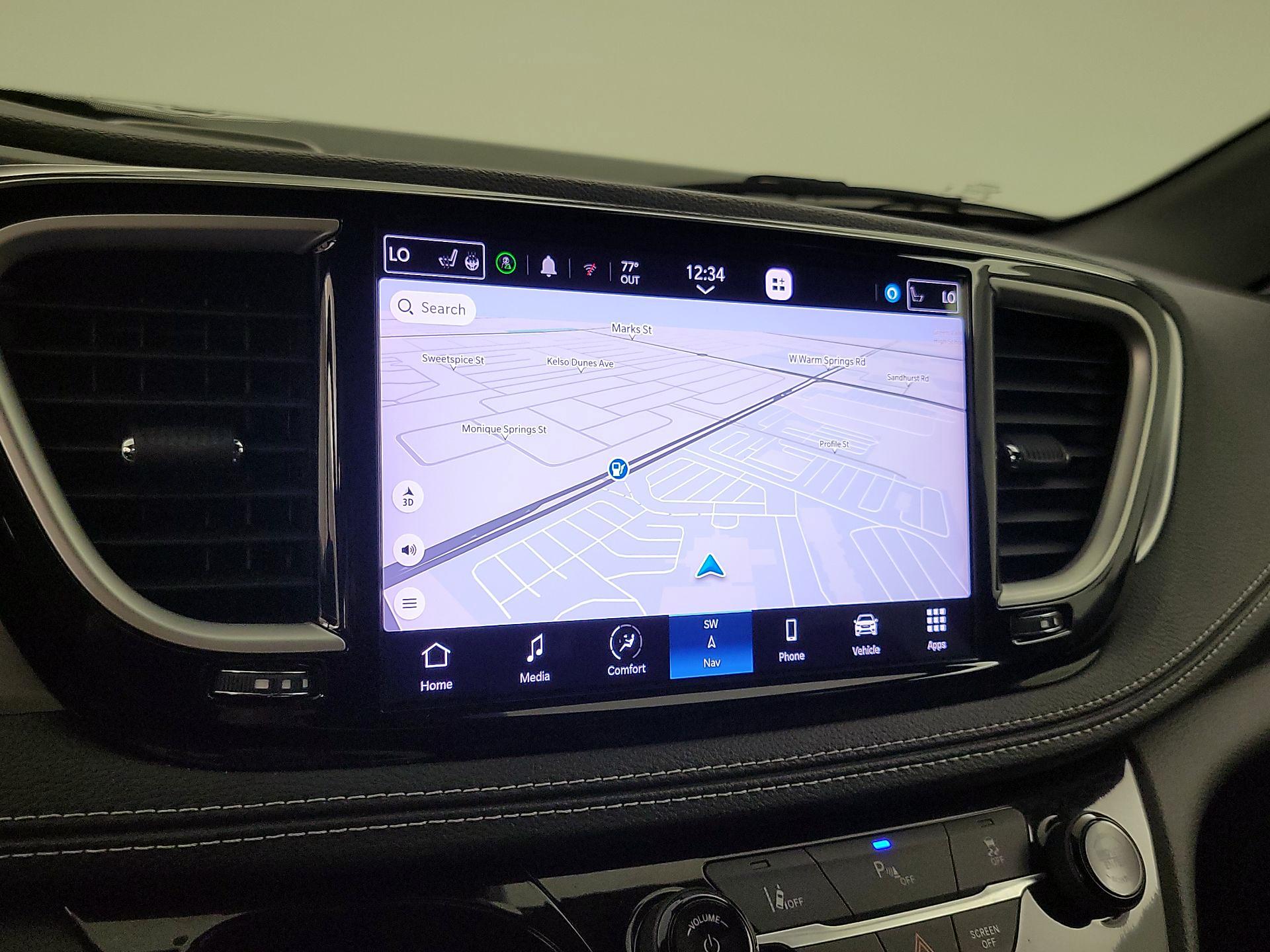 Thumbnail: 2023 Chrysler Pacifica - 14