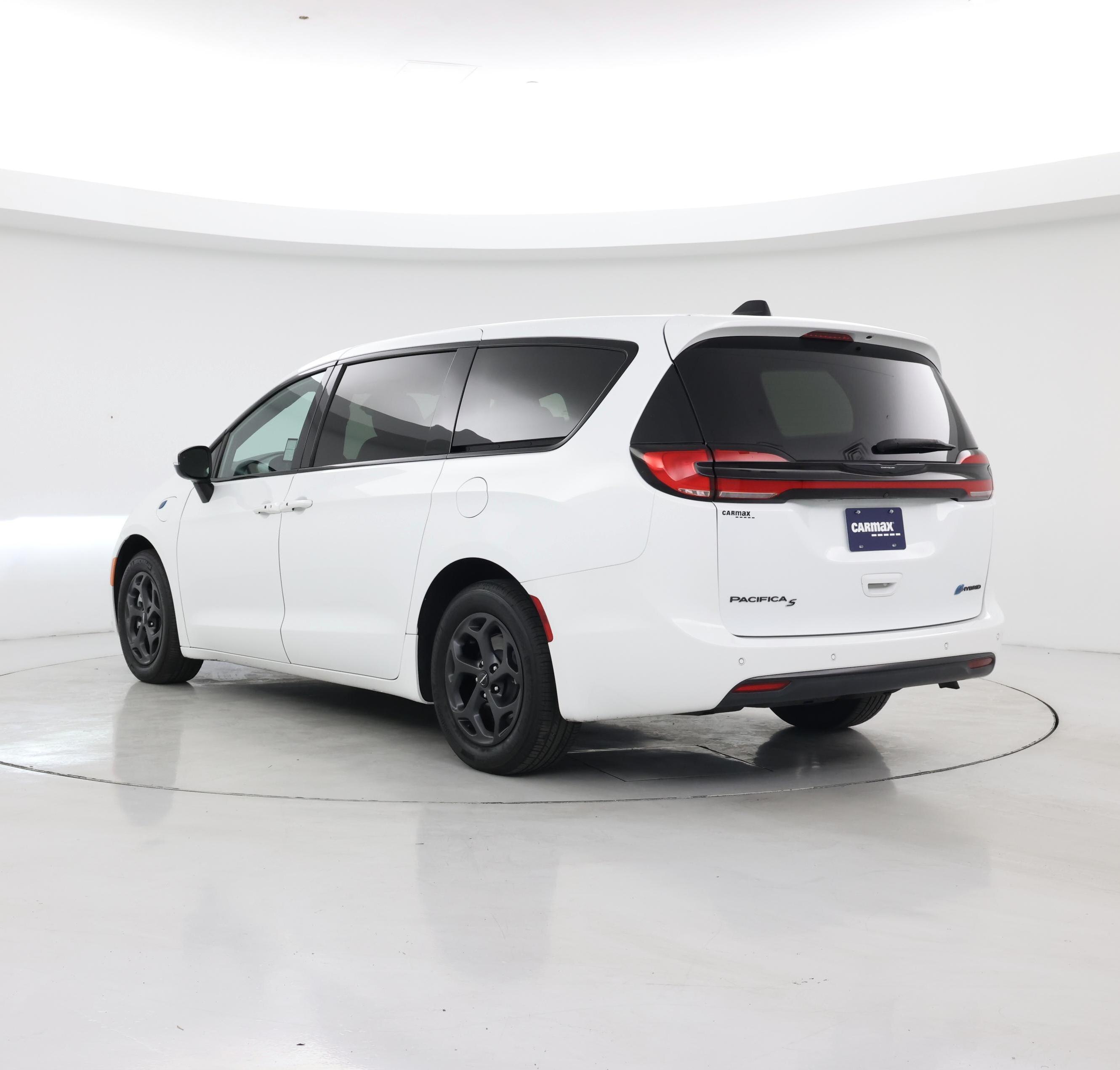 Thumbnail: 2023 Chrysler Pacifica - 2