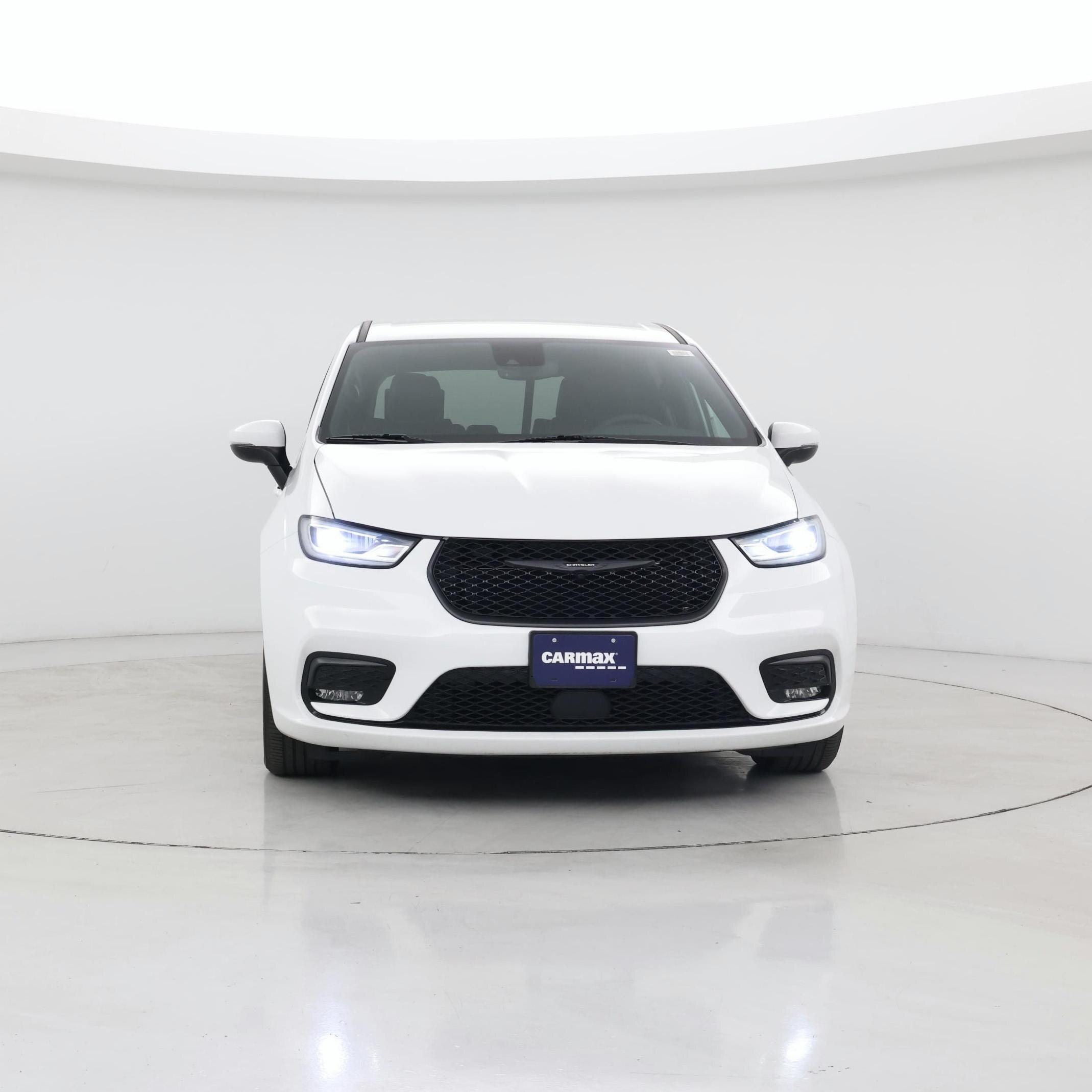 Thumbnail: 2023 Chrysler Pacifica - 5