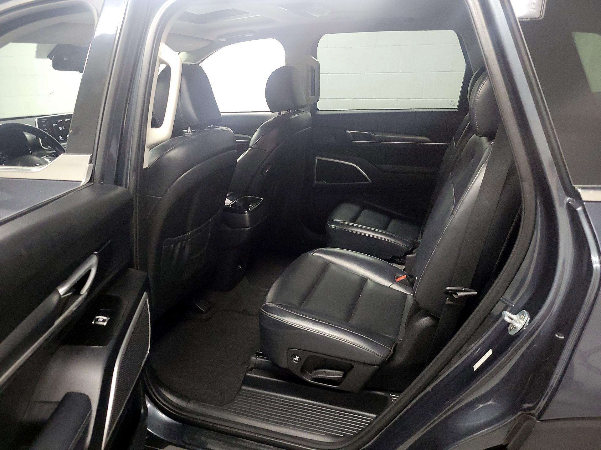 Thumbnail: 2020 Kia Telluride - 20