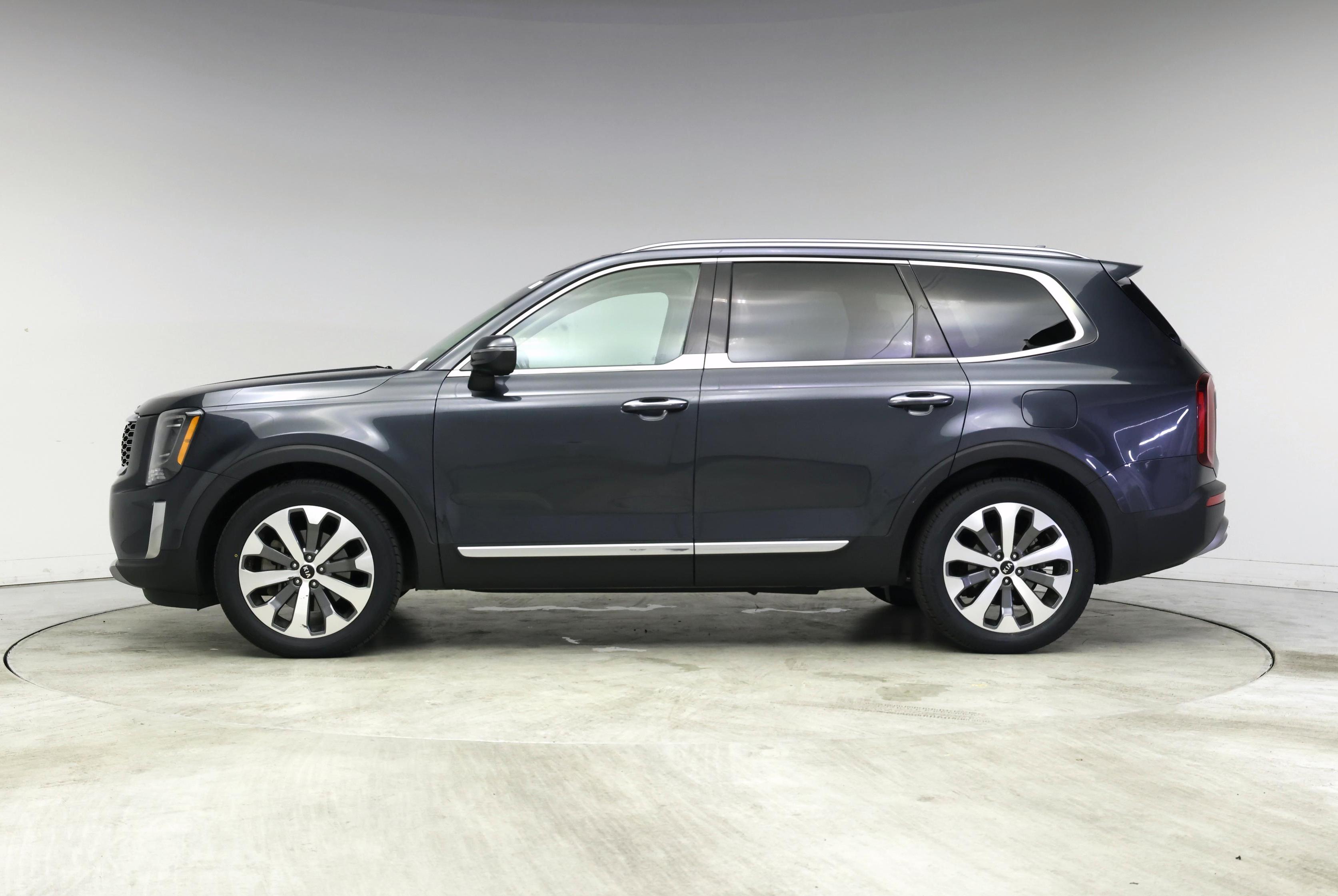 Thumbnail: 2020 Kia Telluride - 3