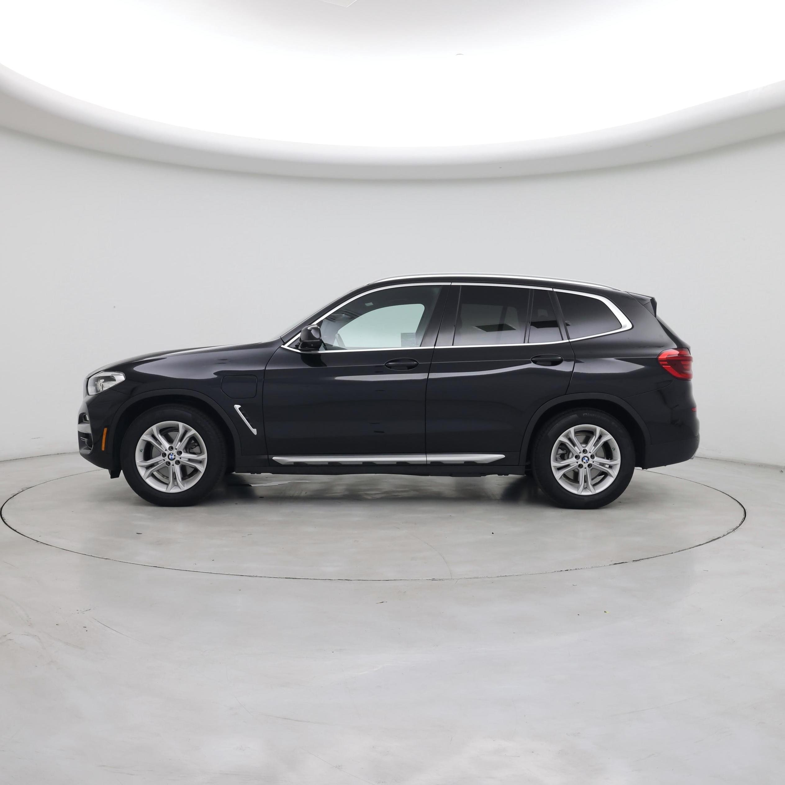 Thumbnail: 2021 BMW X3 - 3