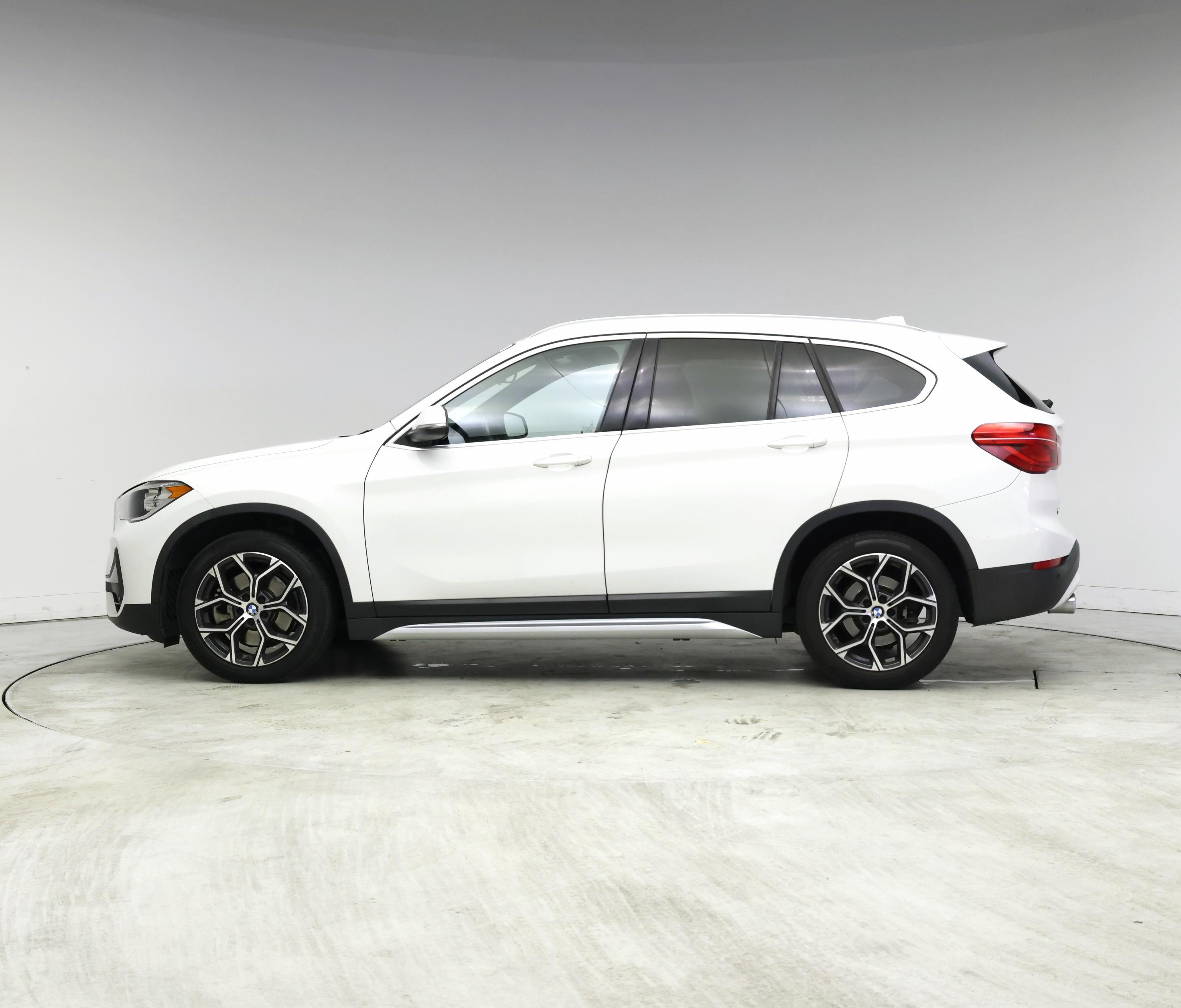 Thumbnail: 2020 BMW X1 - 3