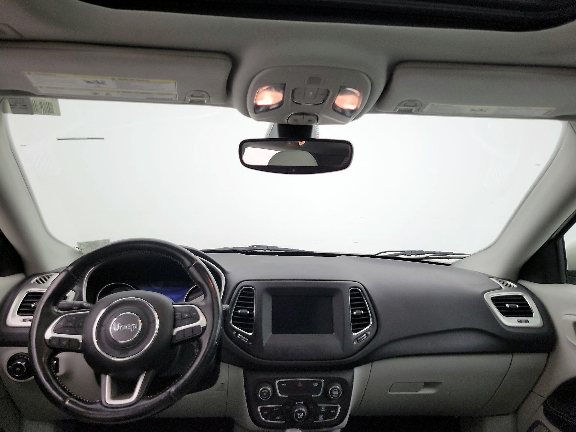 Thumbnail: 2019 Jeep Compass - 9