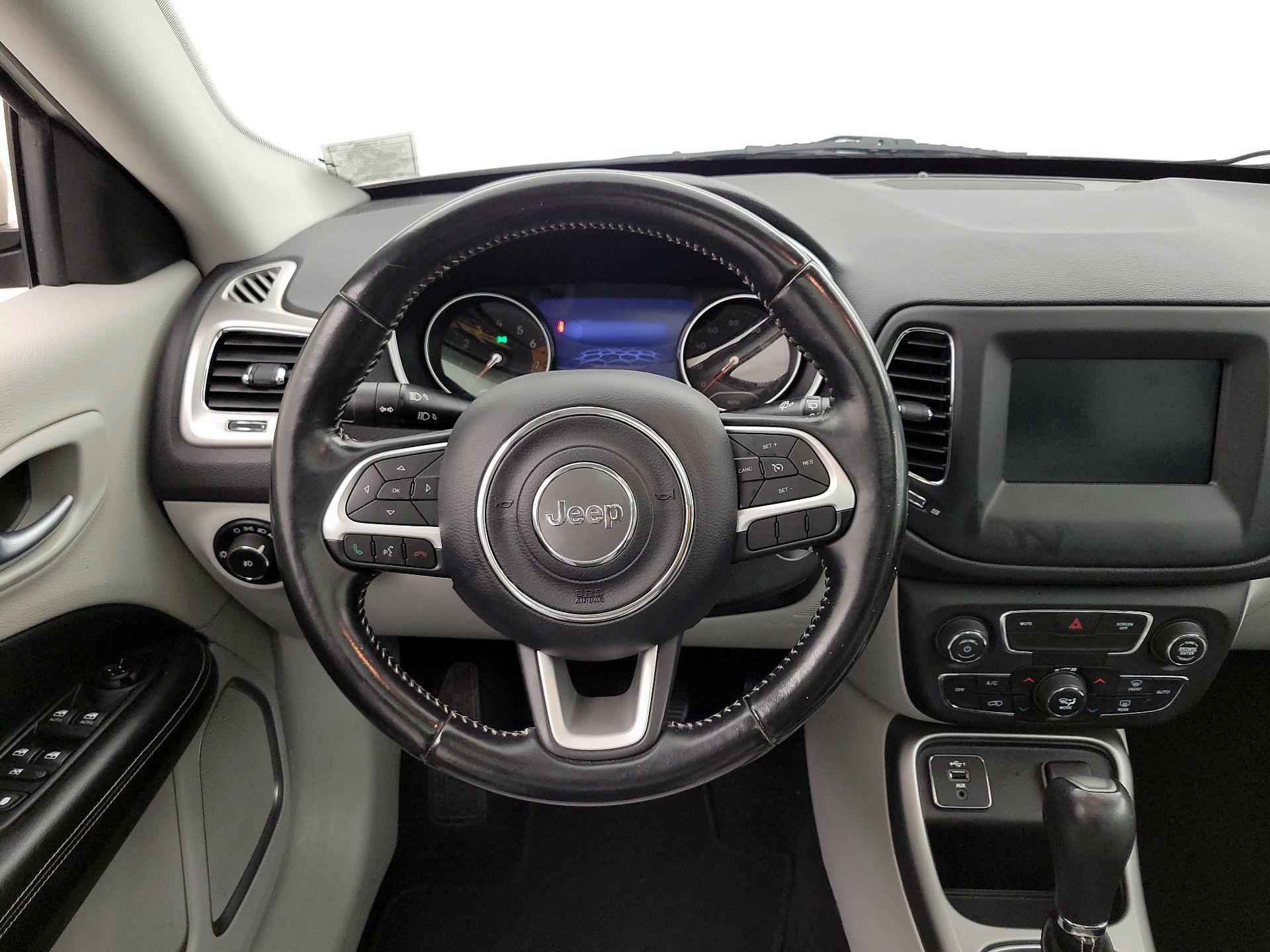 Thumbnail: 2019 Jeep Compass - 10