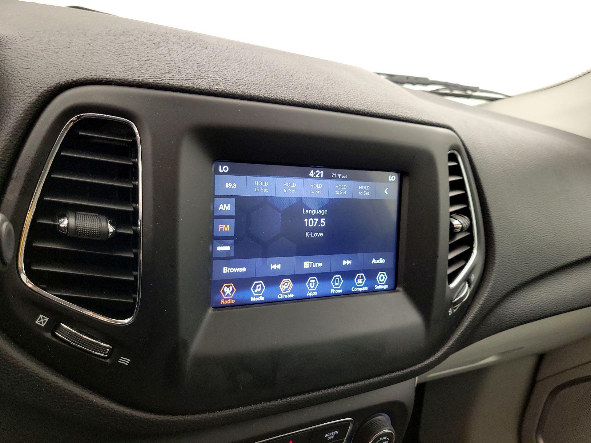 Thumbnail: 2019 Jeep Compass - 16
