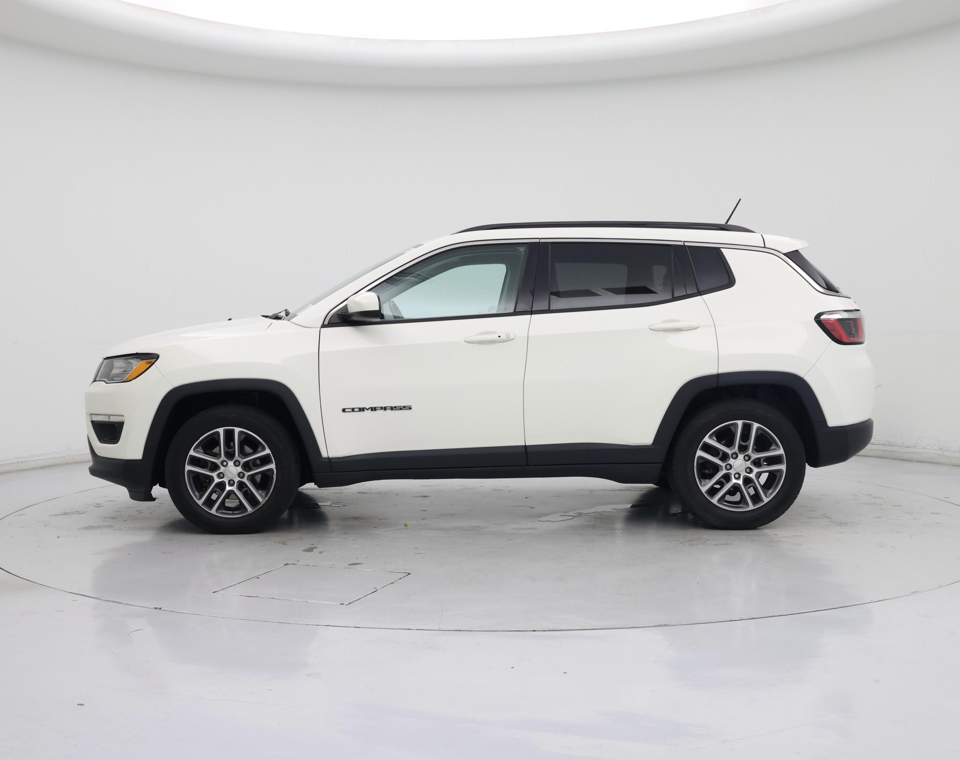 Thumbnail: 2019 Jeep Compass - 3