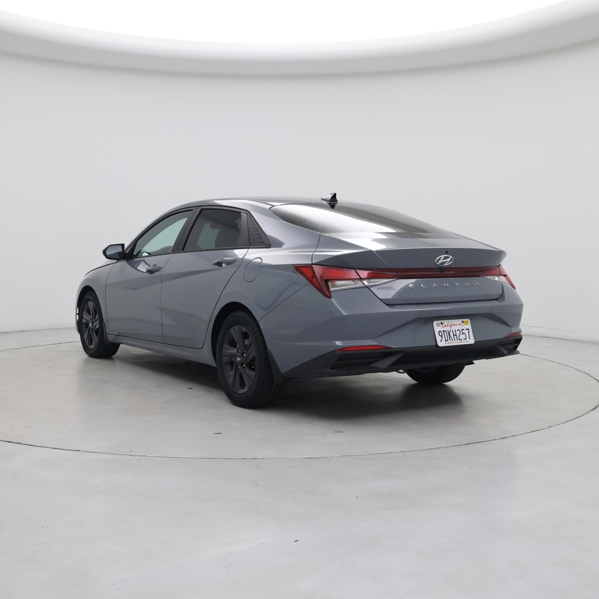 Thumbnail: 2023 Hyundai Elantra - 2