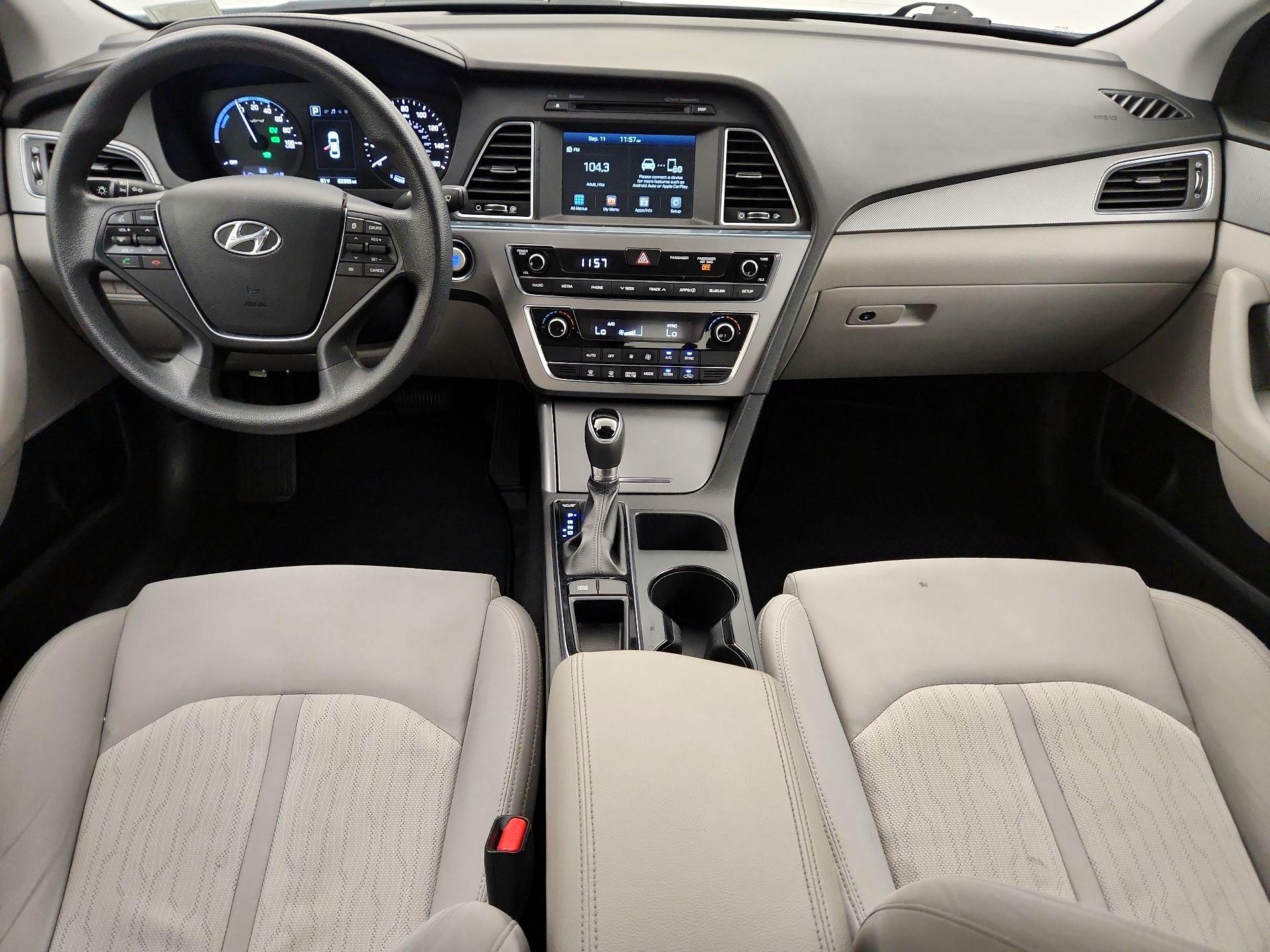 Thumbnail: 2017 Hyundai Sonata - 9