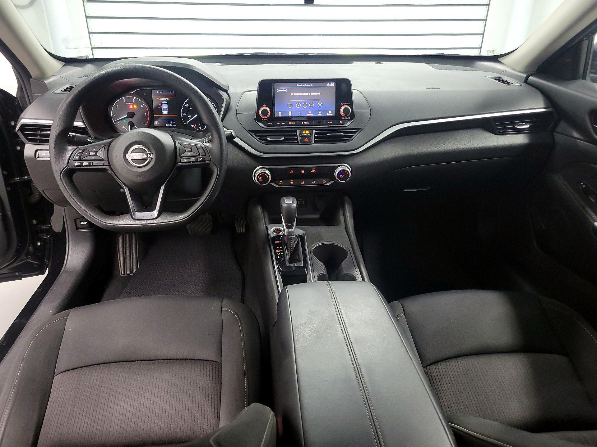 Thumbnail: 2023 Nissan Altima - 9