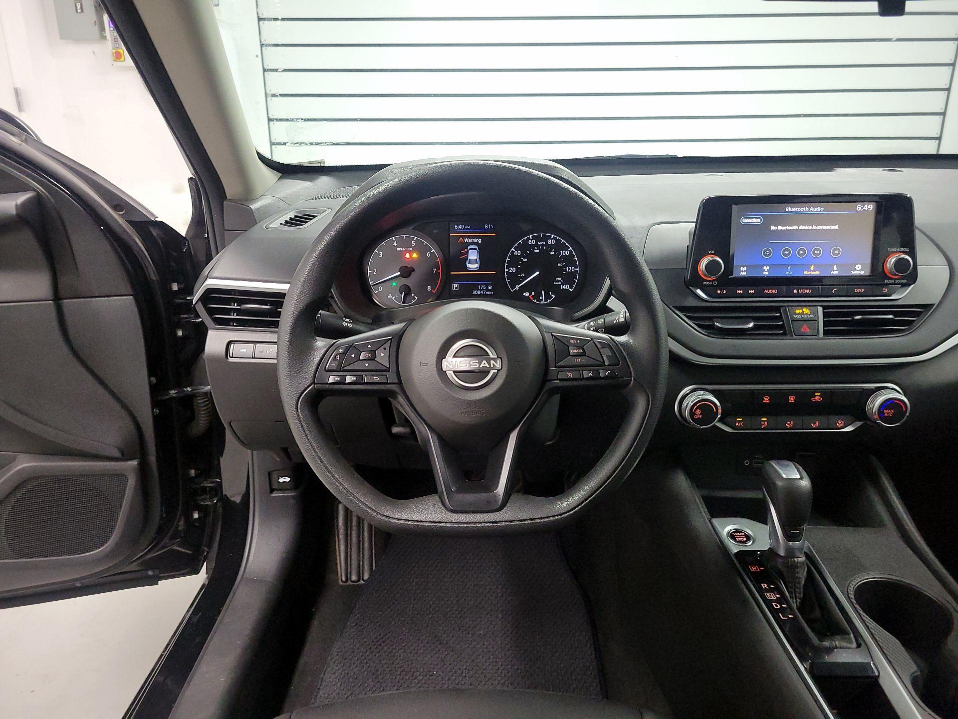 Thumbnail: 2023 Nissan Altima - 10