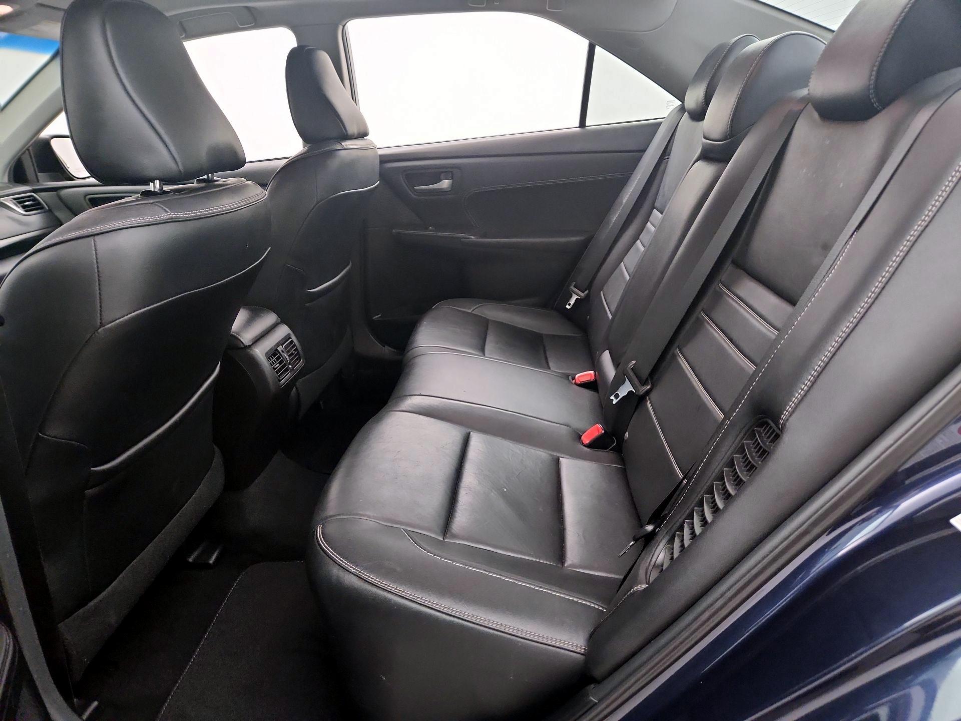 Thumbnail: 2015 Toyota Camry - 20