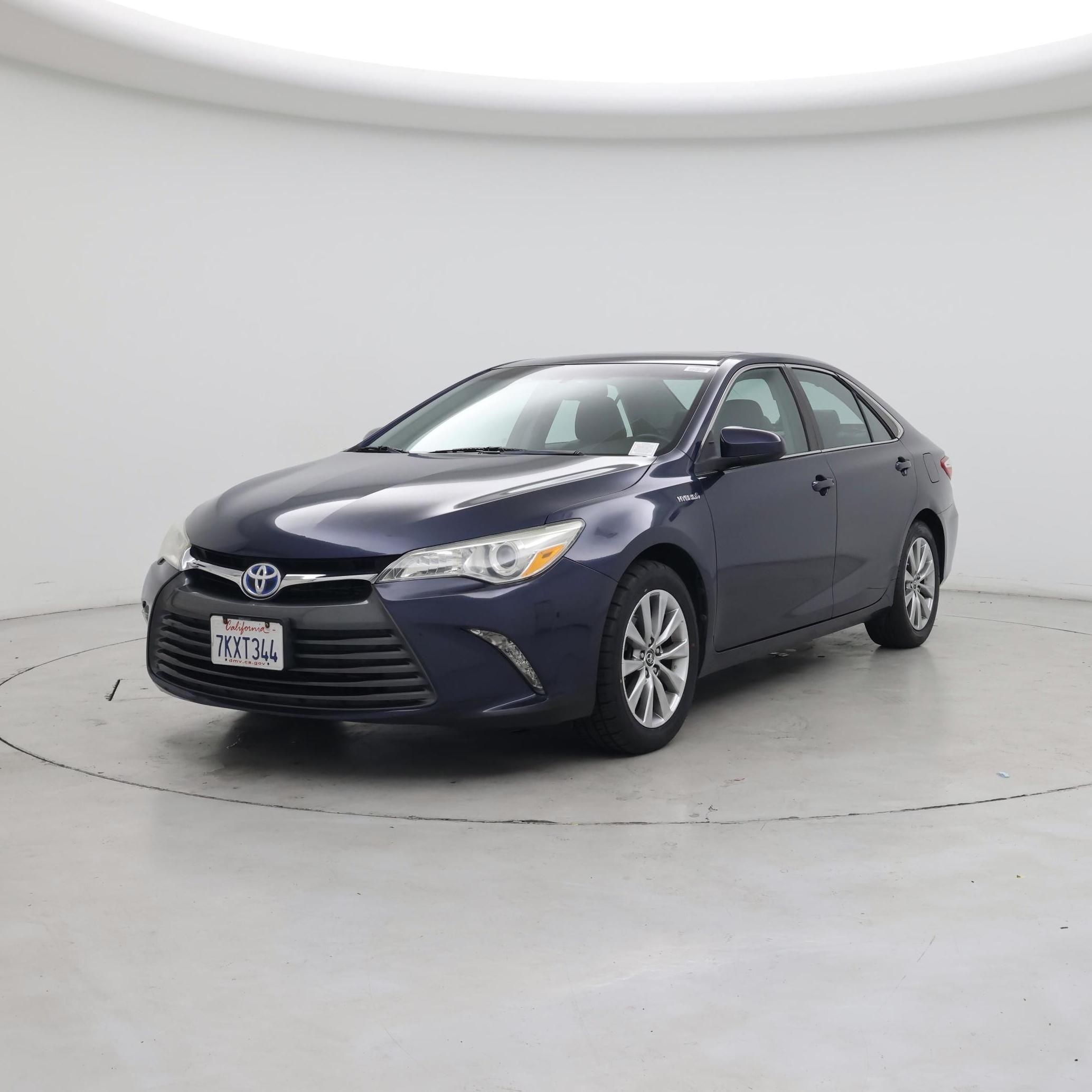 Thumbnail: 2015 Toyota Camry - 4
