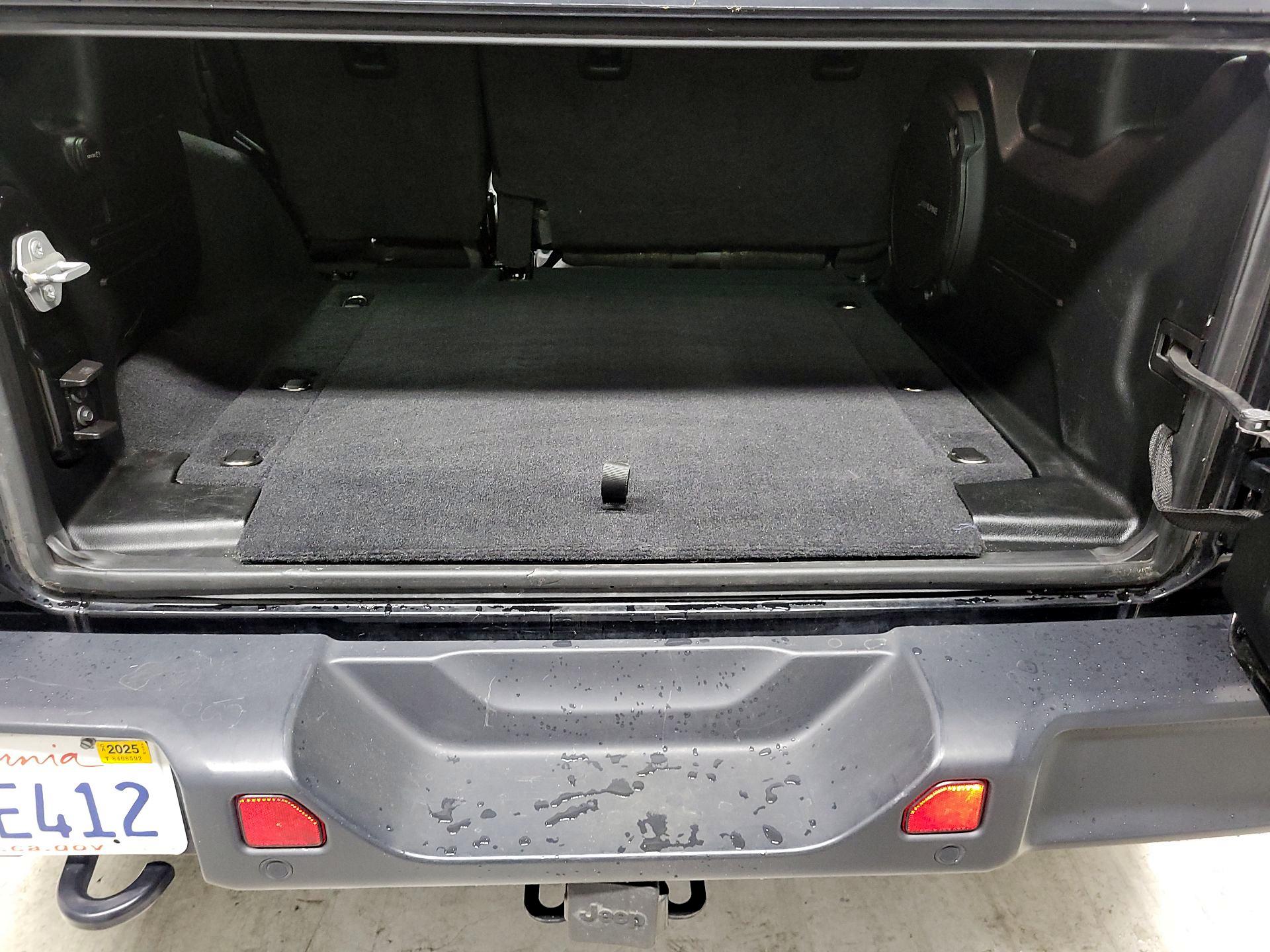 Thumbnail: 2020 Jeep Wrangler - 19
