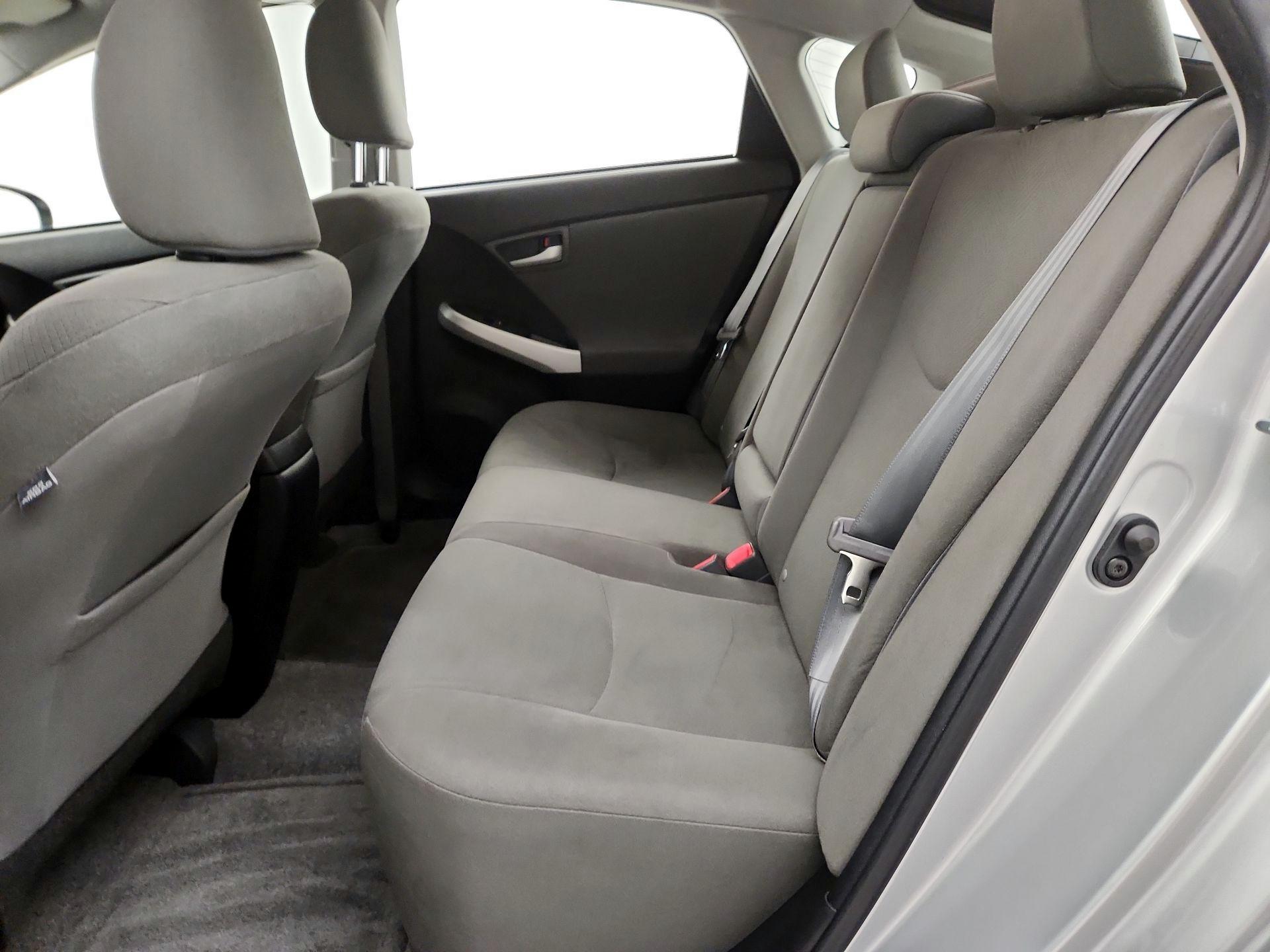 Thumbnail: 2015 Toyota Prius - 19