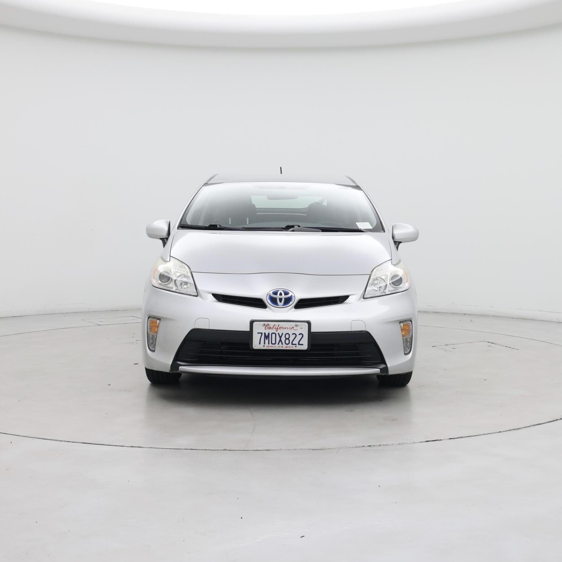 Thumbnail: 2015 Toyota Prius - 5