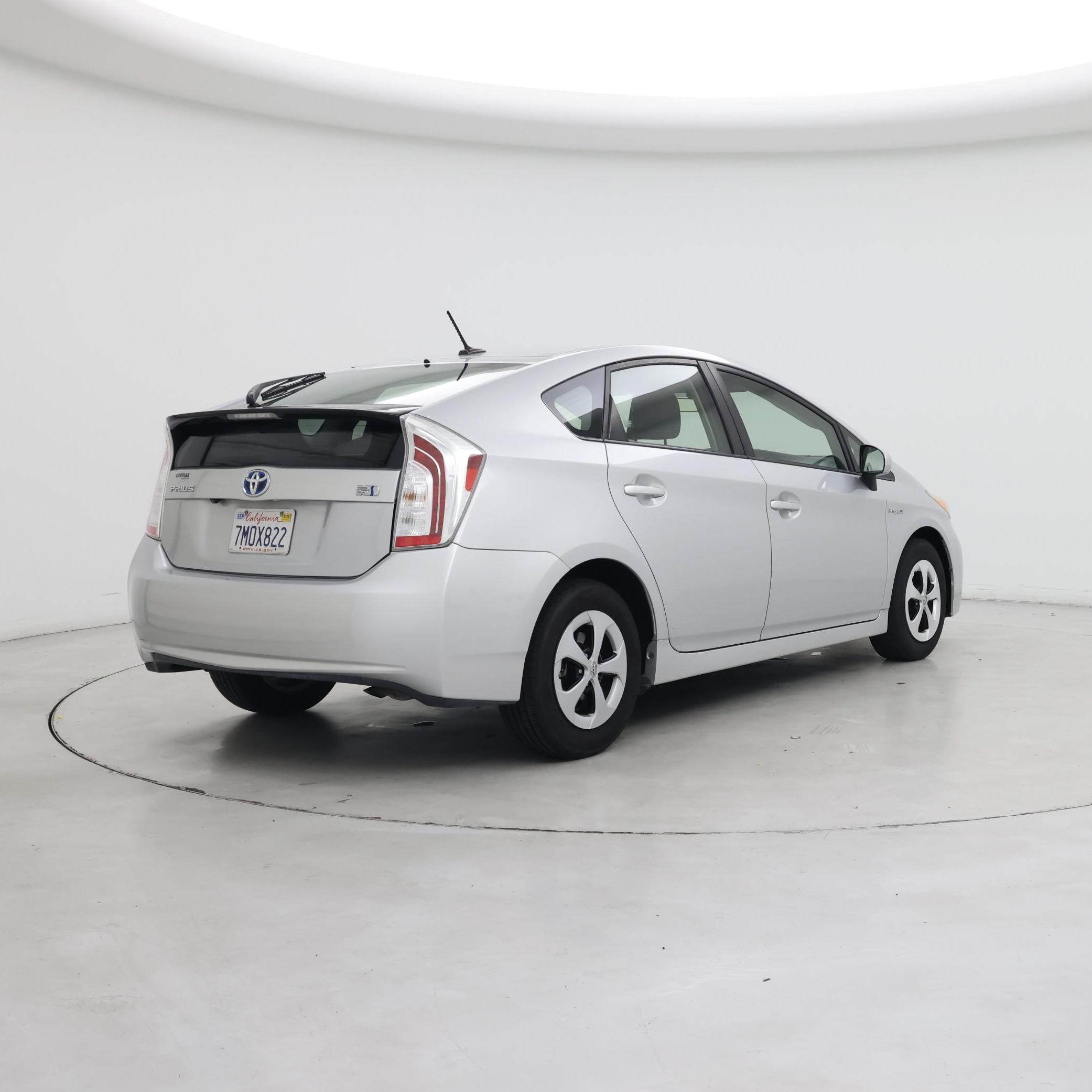 Thumbnail: 2015 Toyota Prius - 8