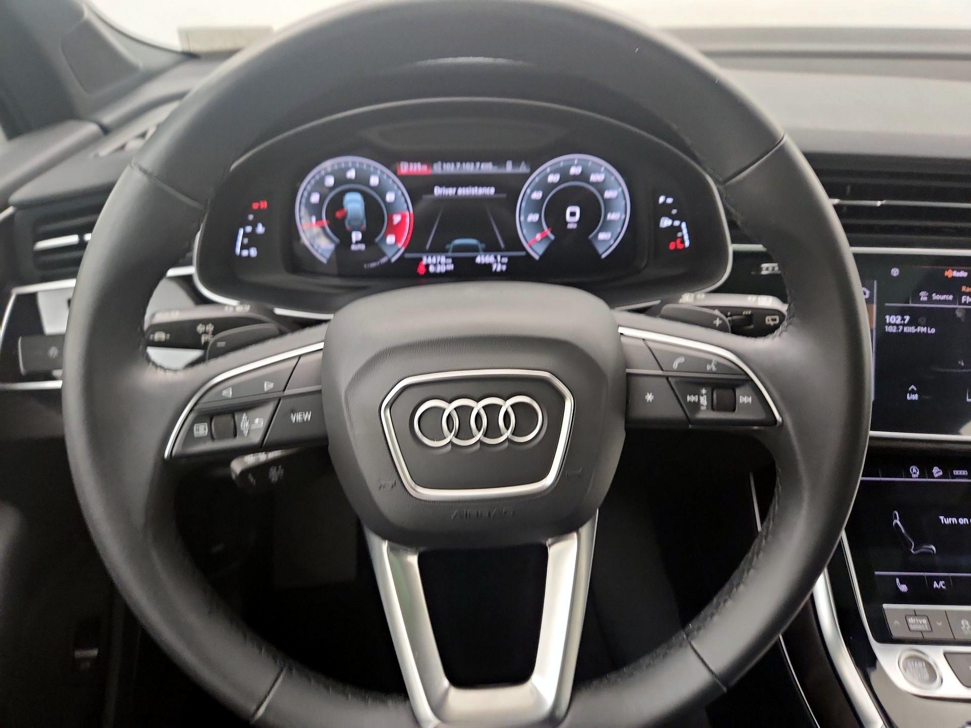 Thumbnail: 2021 Audi Q7 - 10