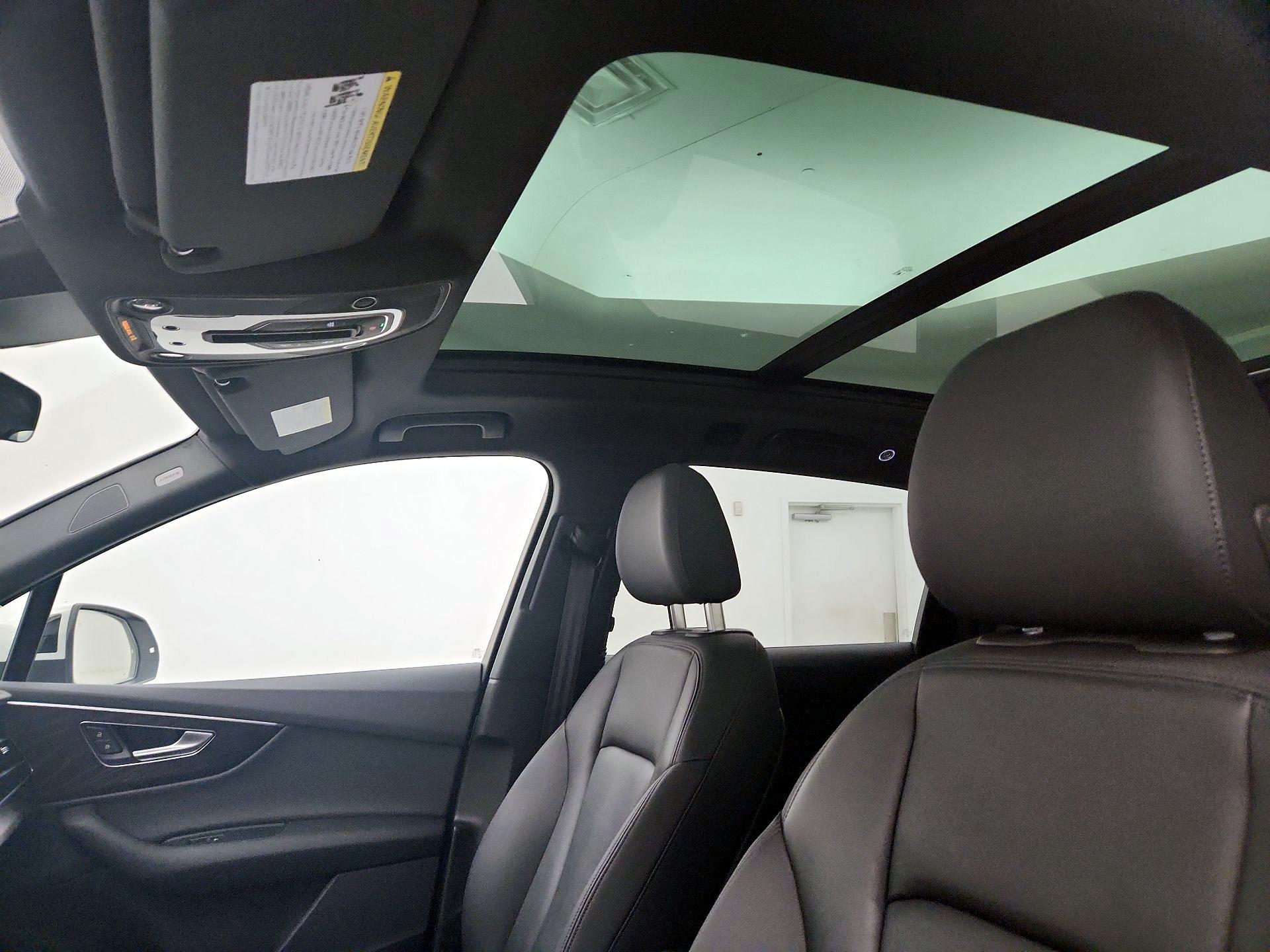 Thumbnail: 2021 Audi Q7 - 20
