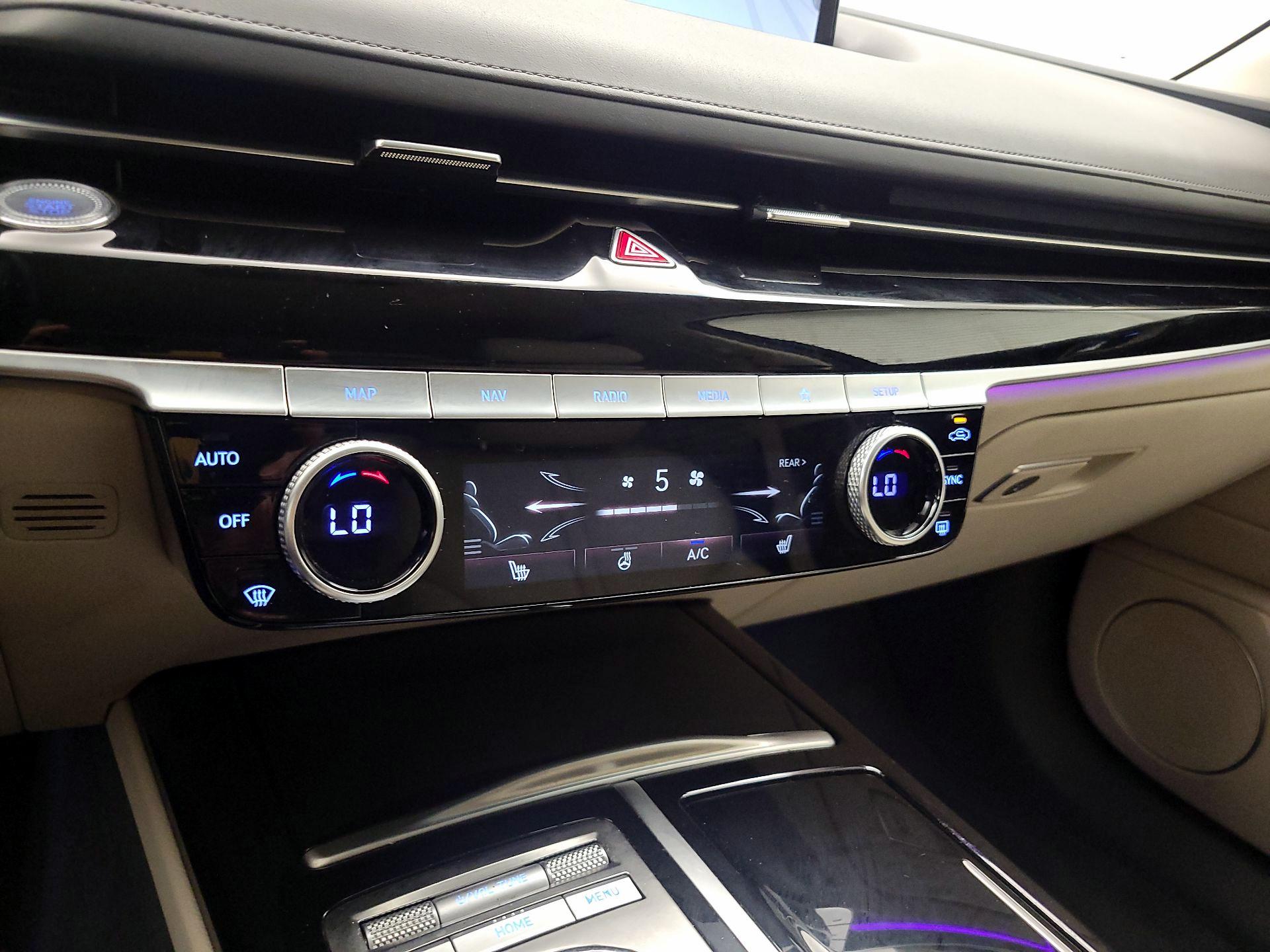 Thumbnail: 2023 Genesis G80 - 17