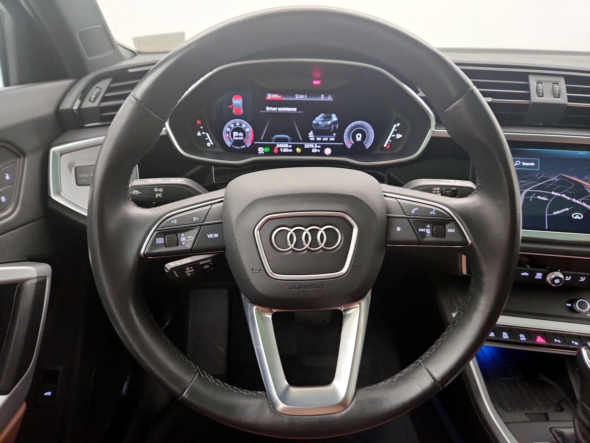 Thumbnail: 2021 Audi Q3 - 10