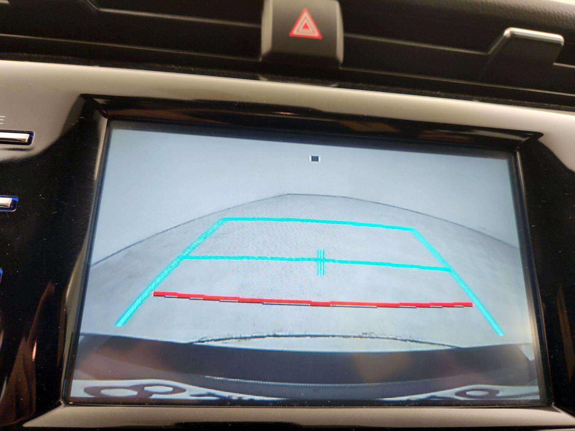 Thumbnail: 2019 Toyota Camry - 14