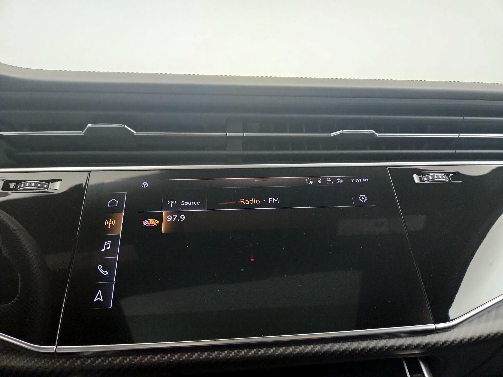 Thumbnail: 2020 Audi RS Q8 - 16