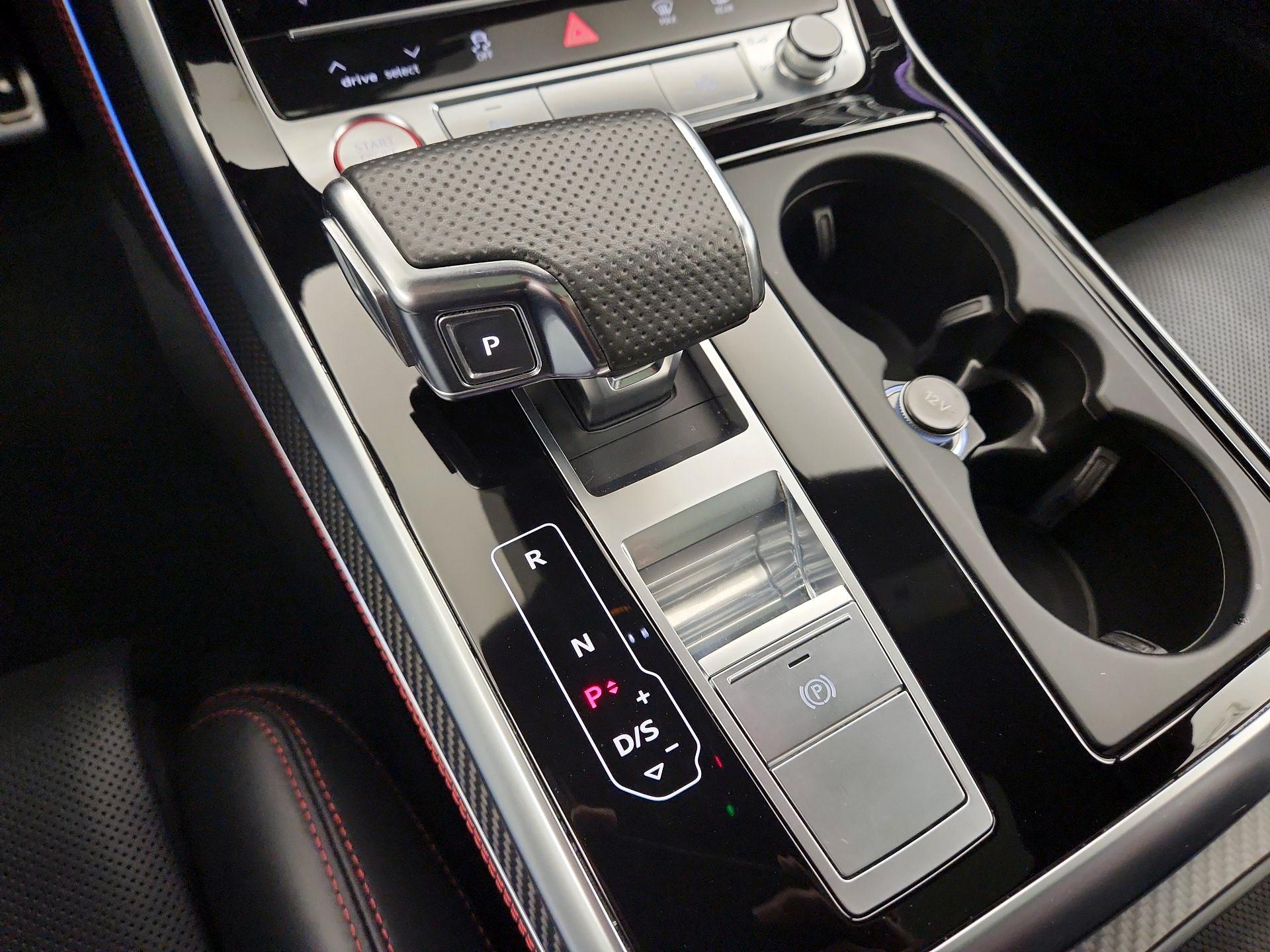 Thumbnail: 2020 Audi RS Q8 - 18