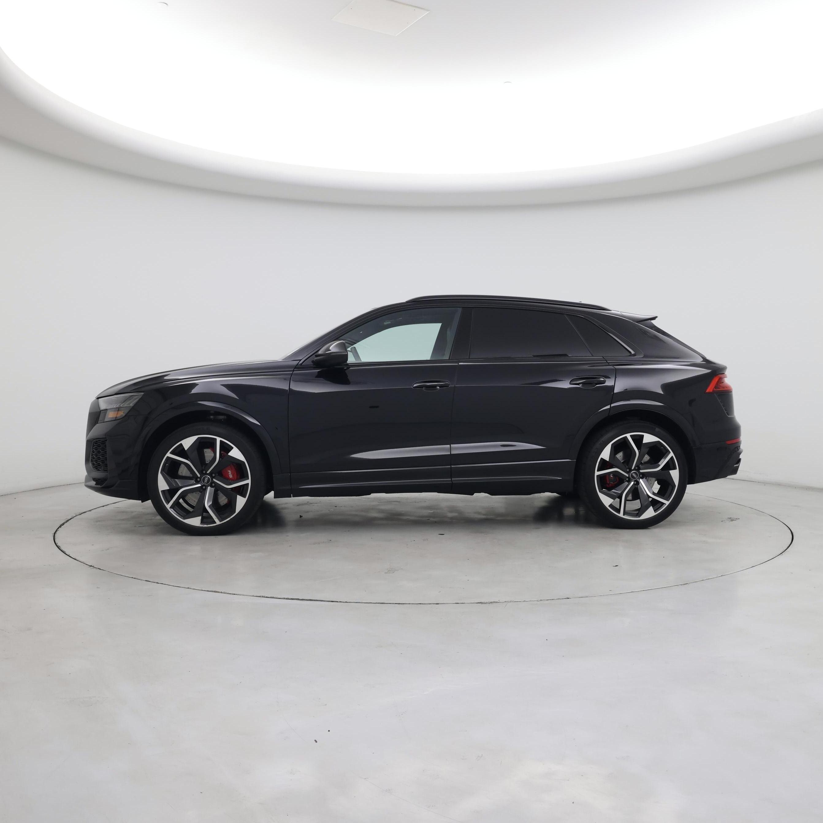 Thumbnail: 2020 Audi RS Q8 - 3
