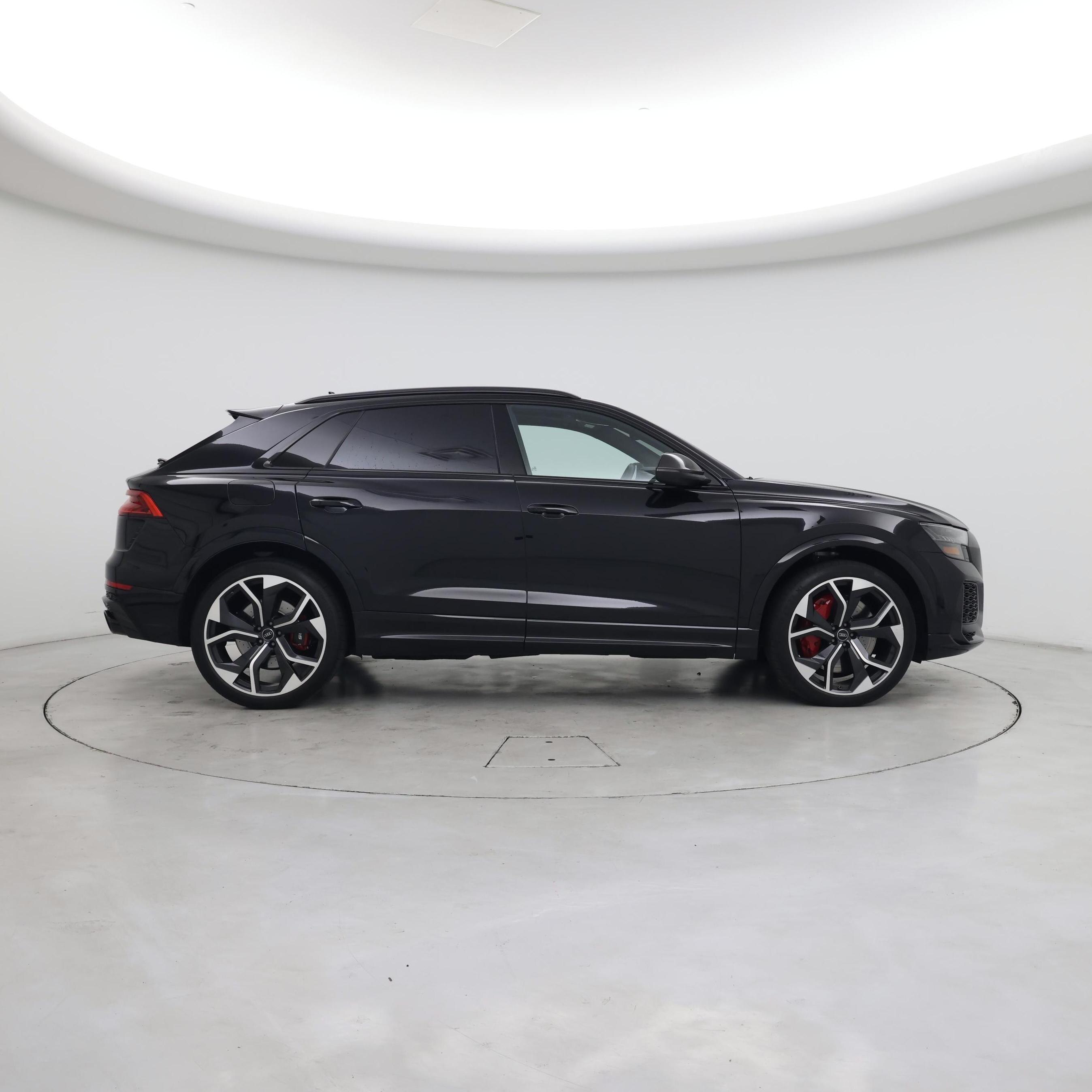 Thumbnail: 2020 Audi RS Q8 - 7