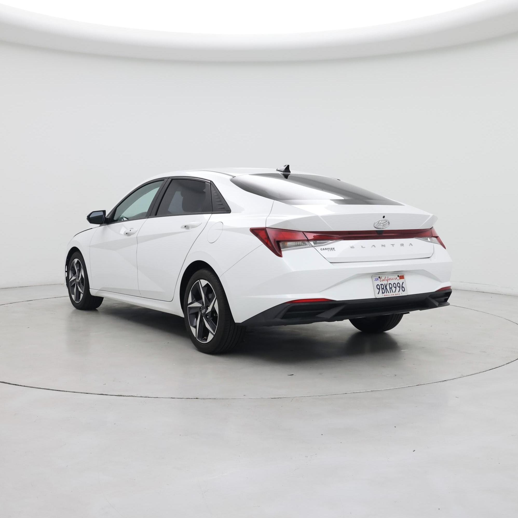Thumbnail: 2023 Hyundai Elantra - 2