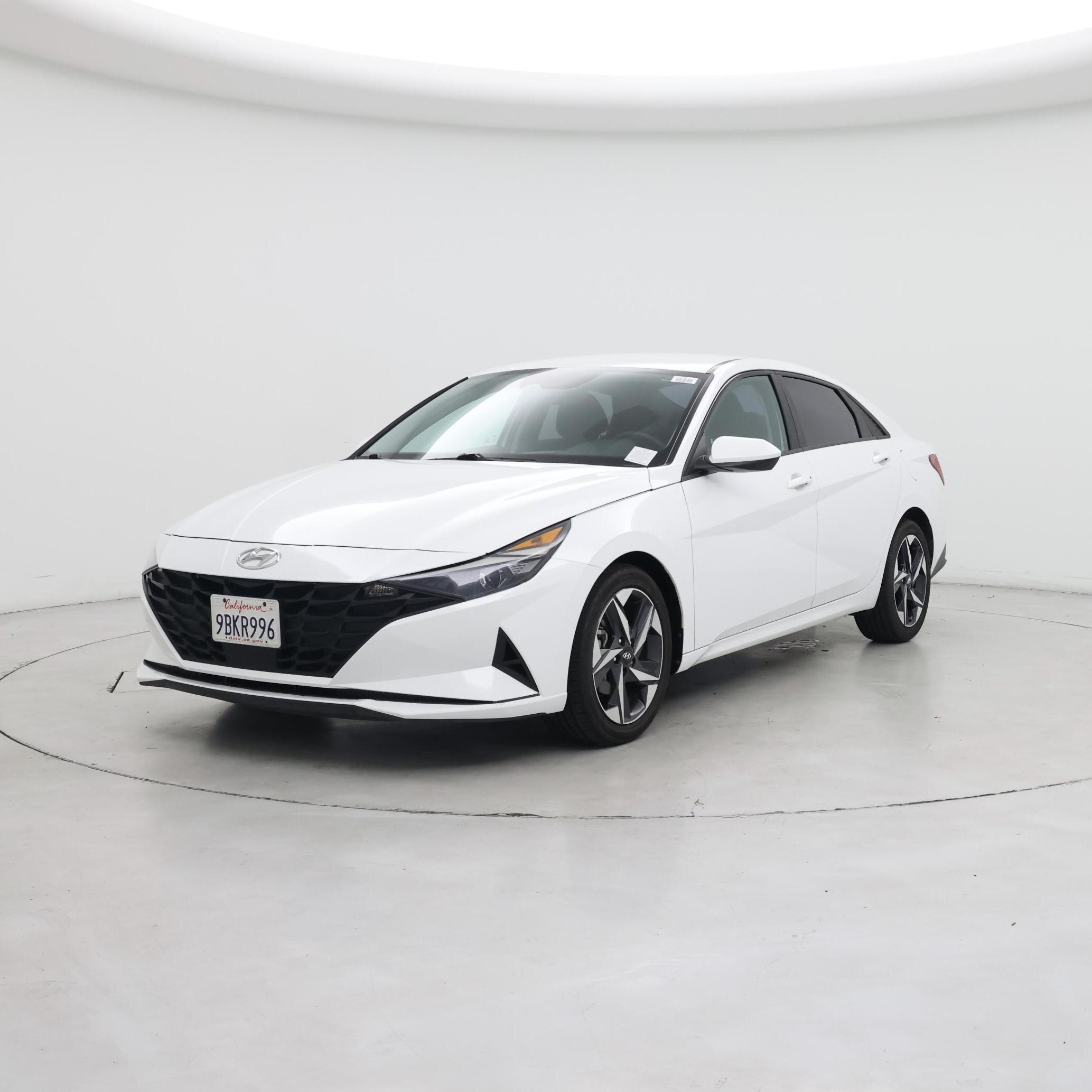 Thumbnail: 2023 Hyundai Elantra - 4