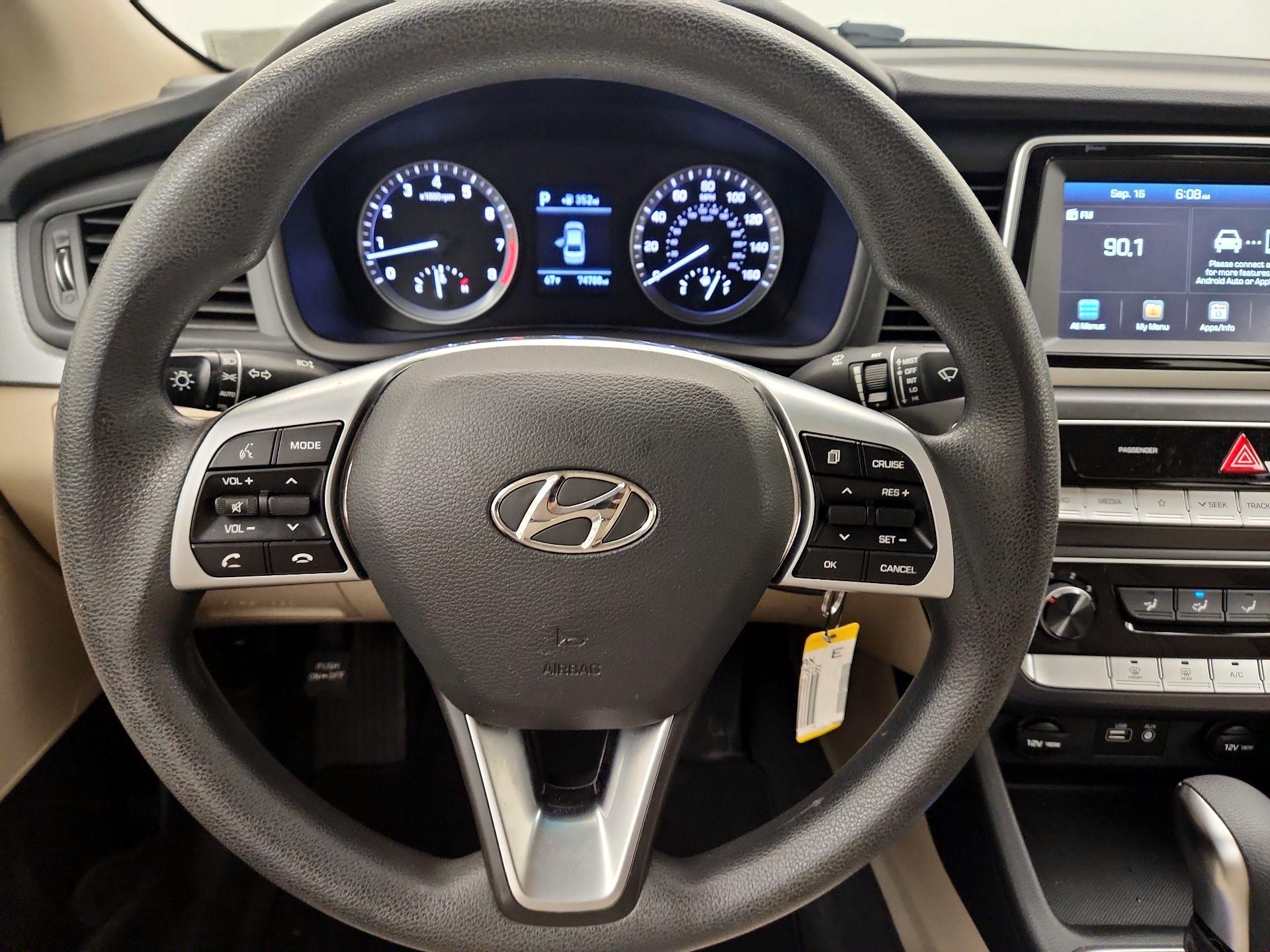 Thumbnail: 2019 Hyundai Sonata - 10