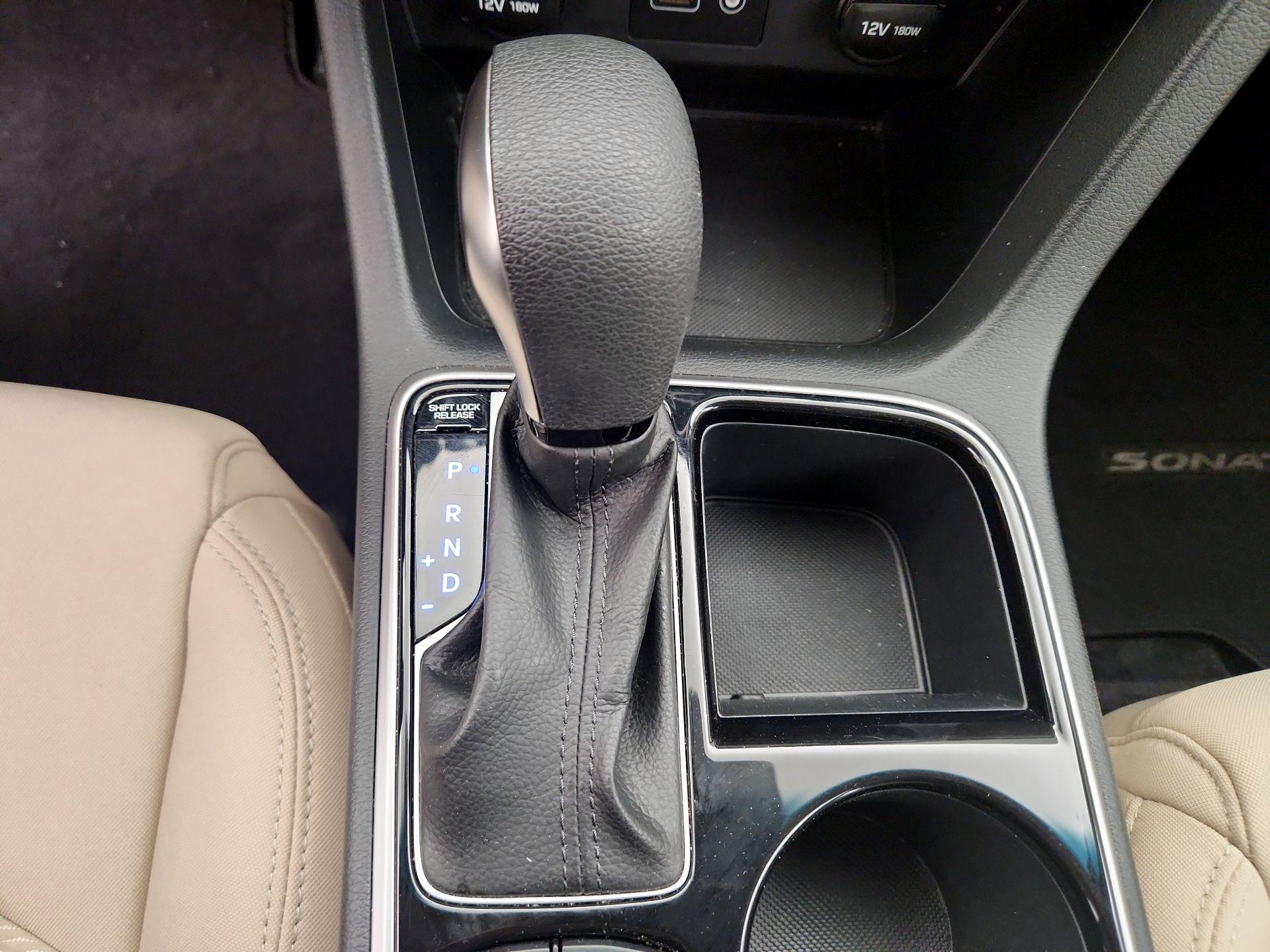 Thumbnail: 2019 Hyundai Sonata - 17