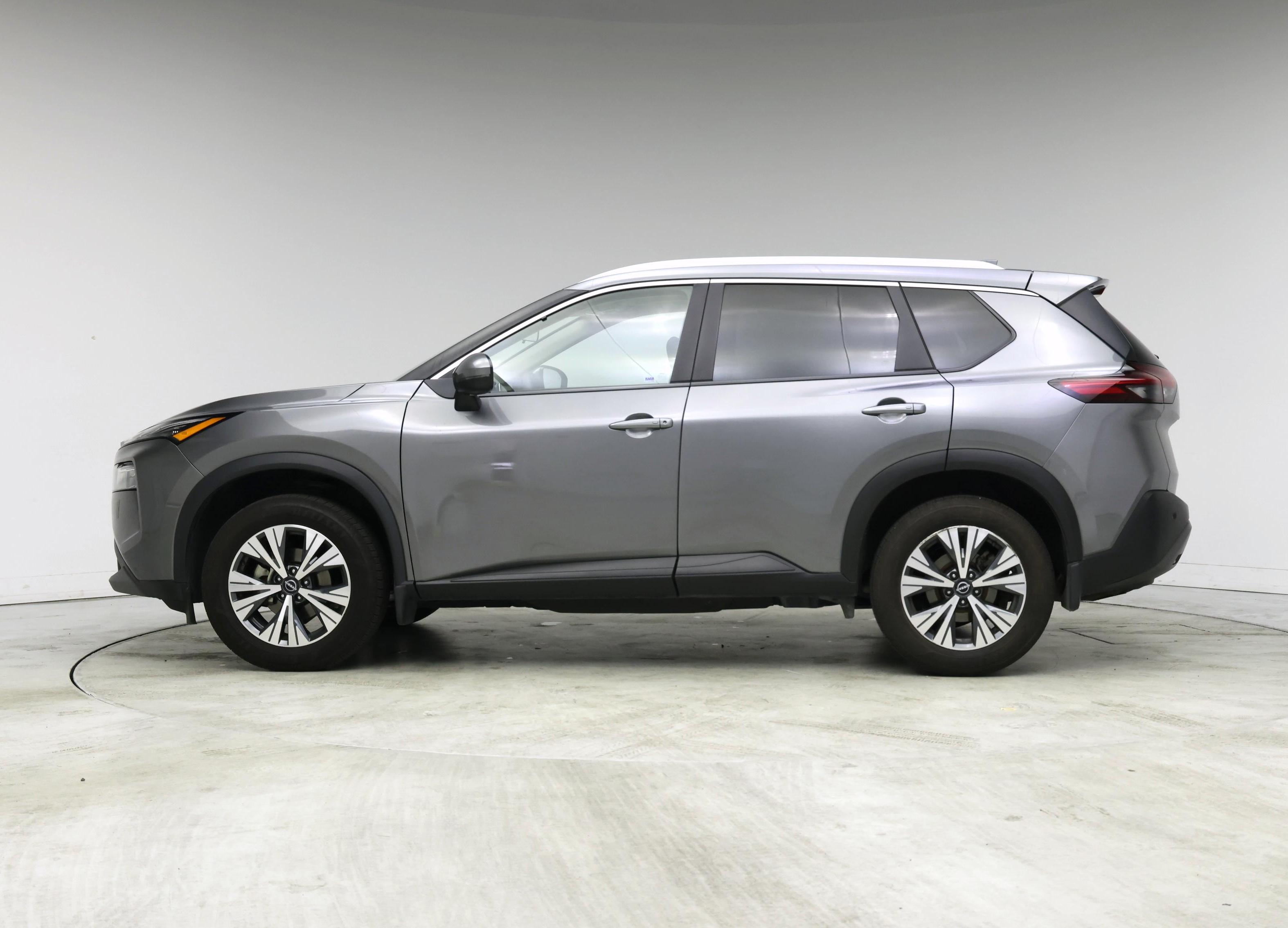 Thumbnail: 2022 Nissan Rogue - 3