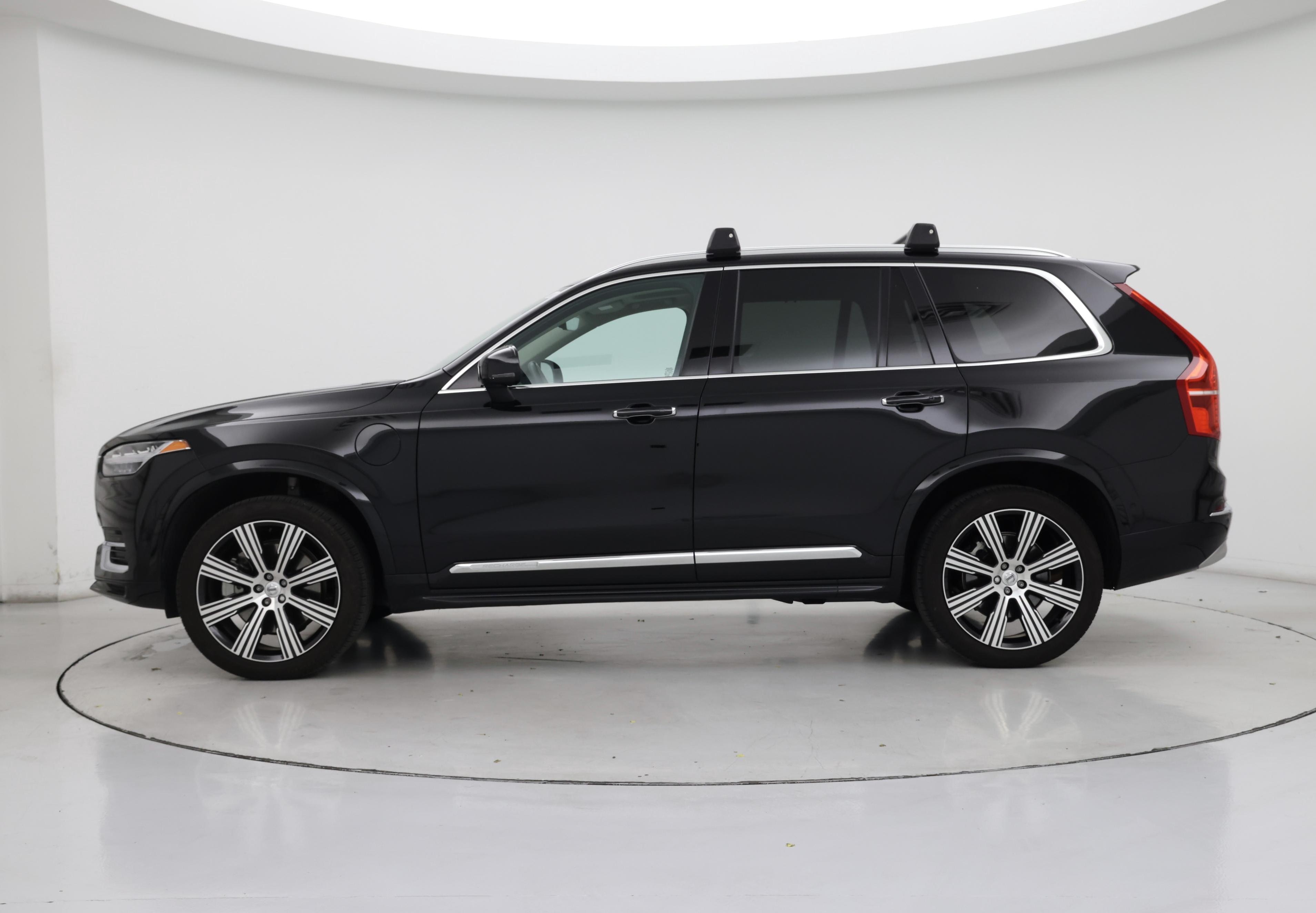 Thumbnail: 2022 Volvo XC90 - 3