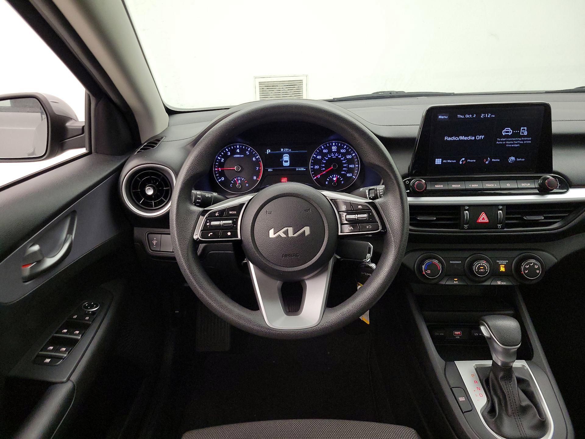 Thumbnail: 2022 Kia Forte - 10
