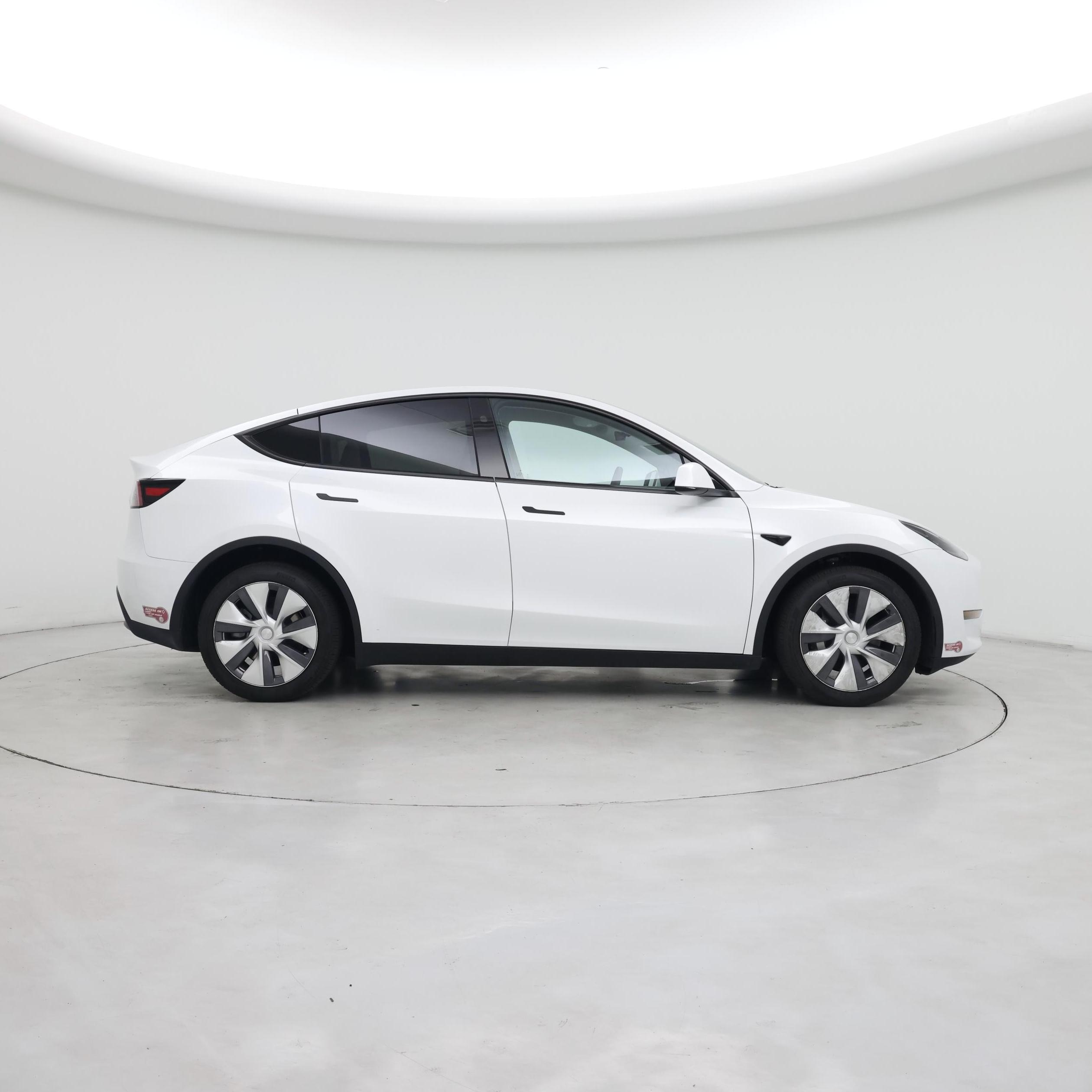 Thumbnail: 2023 Tesla Model Y - 7