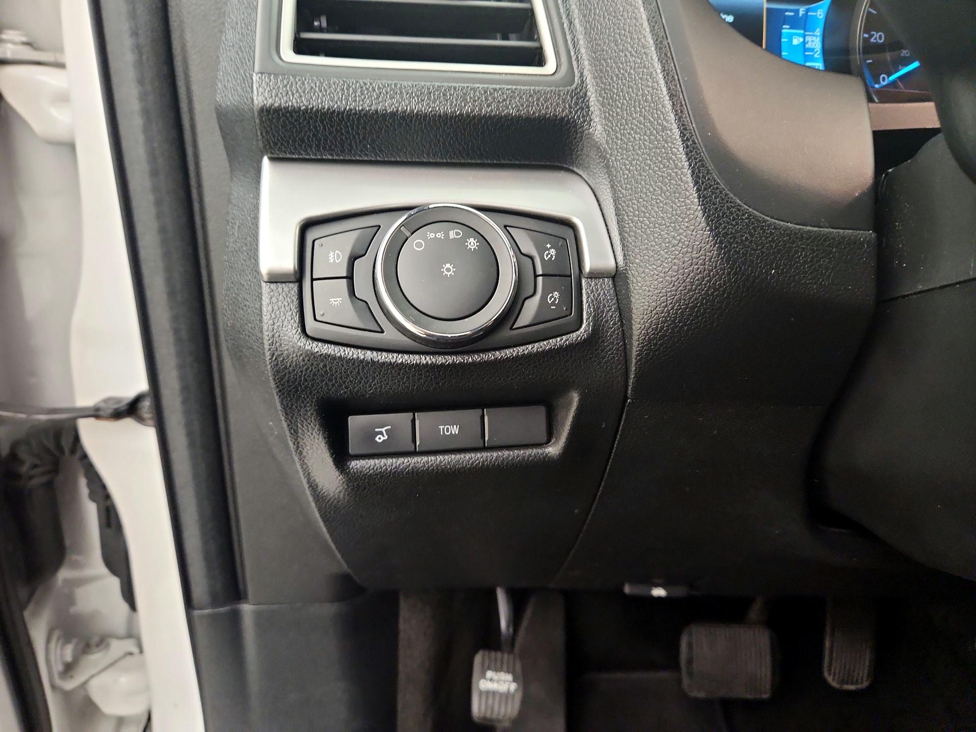 Thumbnail: 2017 Ford Explorer - 13
