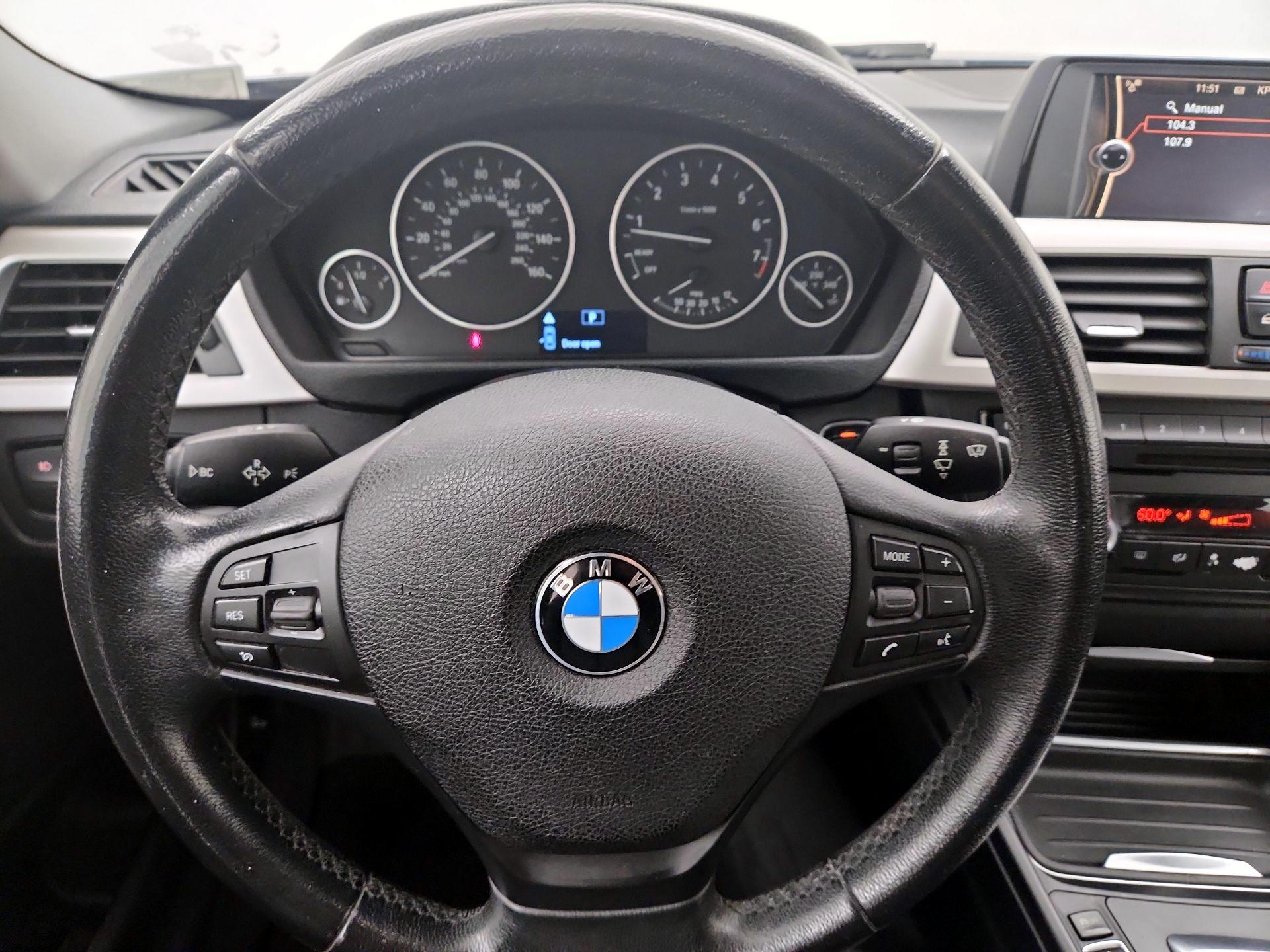 Thumbnail: 2014 BMW 3 Series - 10