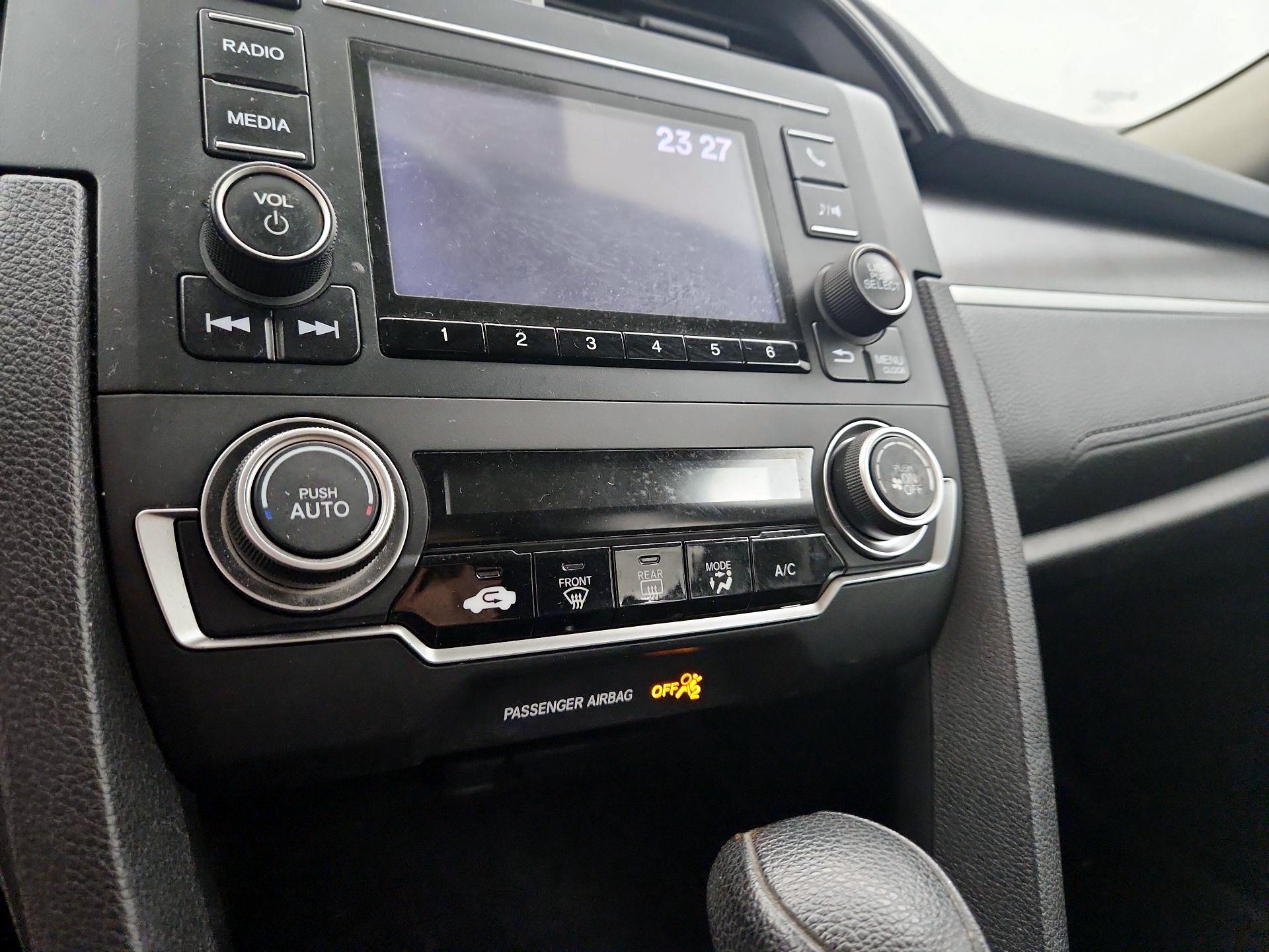 Thumbnail: 2016 Honda Civic - 16