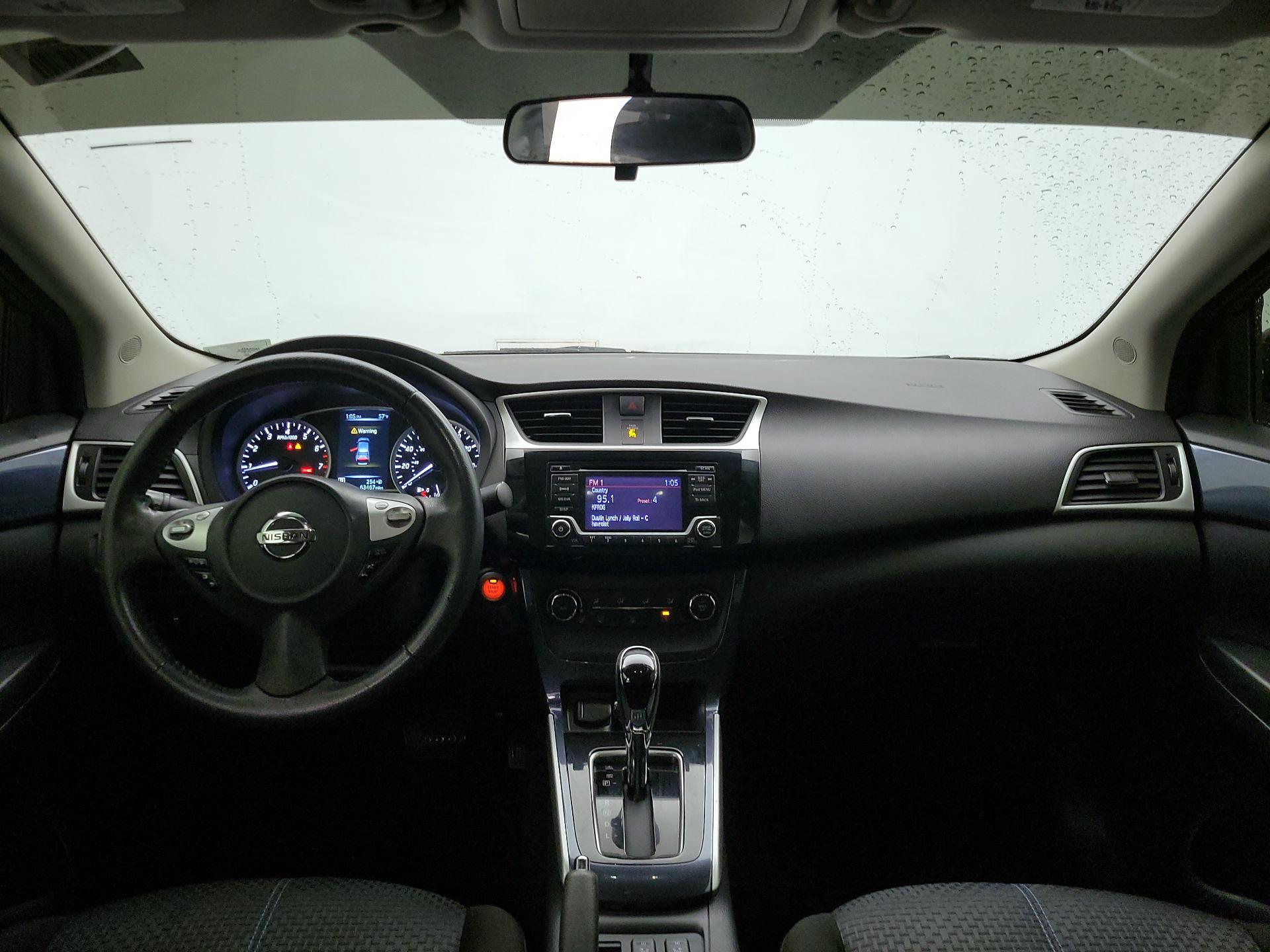 Thumbnail: 2017 Nissan Sentra - 9