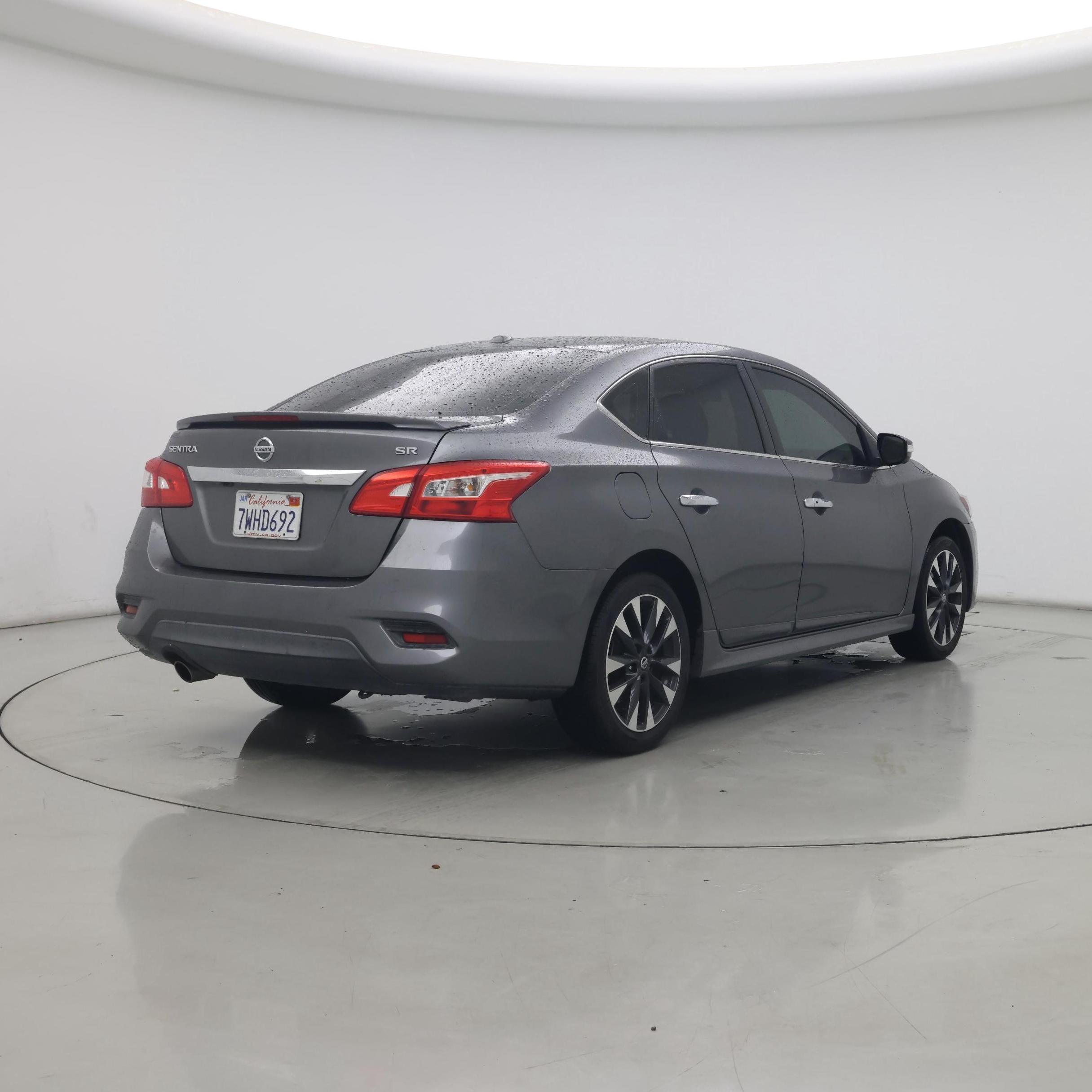 Thumbnail: 2017 Nissan Sentra - 8