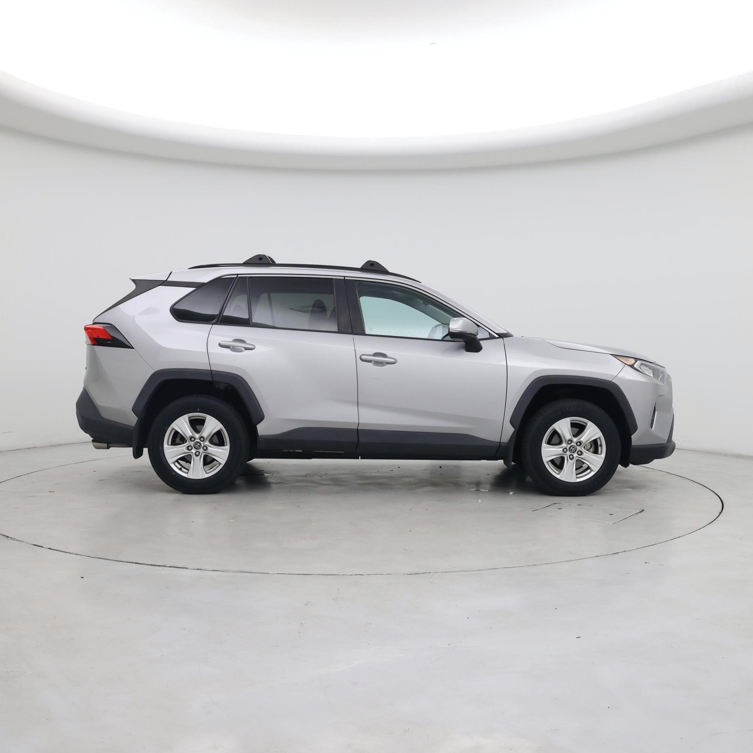 Thumbnail: 2020 Toyota RAV4 - 7